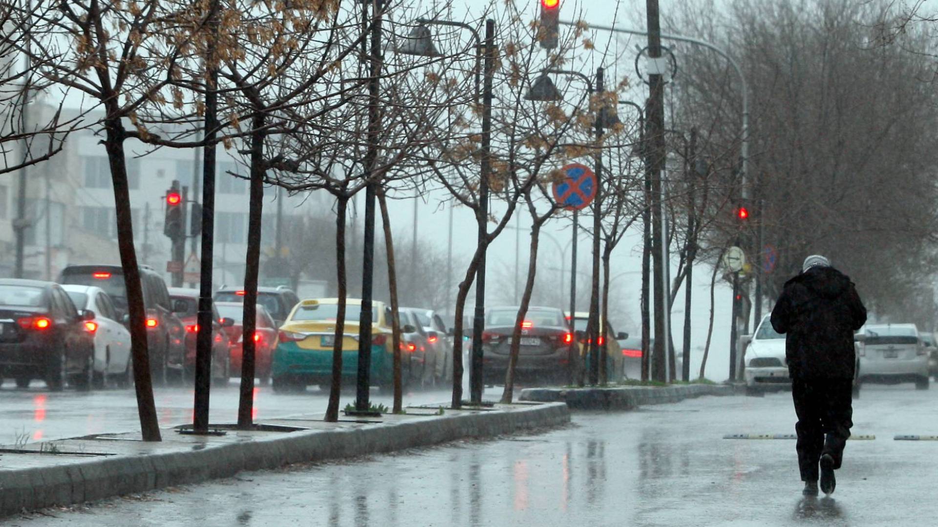 تفاصيل حالة الطقس.. أمطار خفيفة في شمال الأردن وغبار متوقع الأربعاء