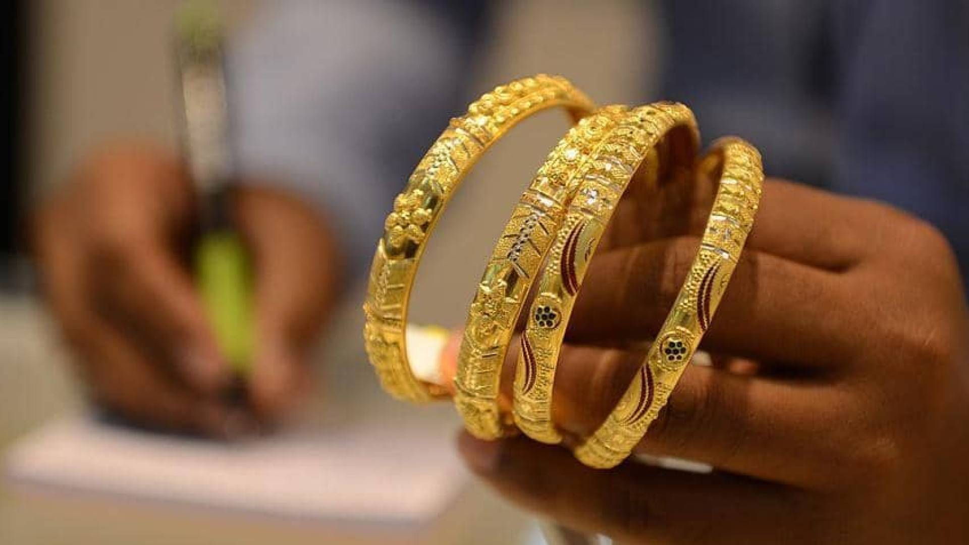 "نقيب الصاغة" لـ"رؤيا": عيار 21 يقترب من 100 دينار للمرة الأولى منذ فترة طويلة.. وهذه أسعار اليوم