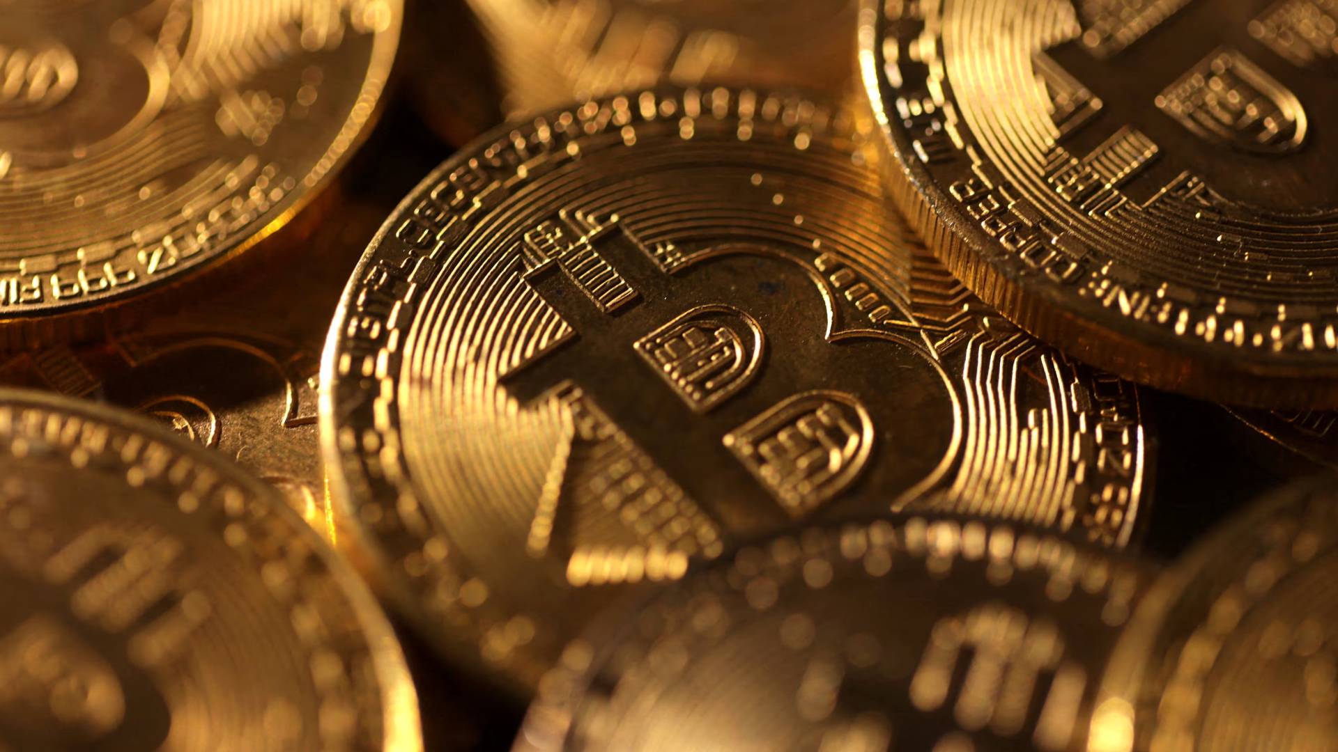 ارتفاع هائل للعملة الرقمية: البيتكوين يقترب من حاجز 93 ألف دولار بعد موجة تصحيحية