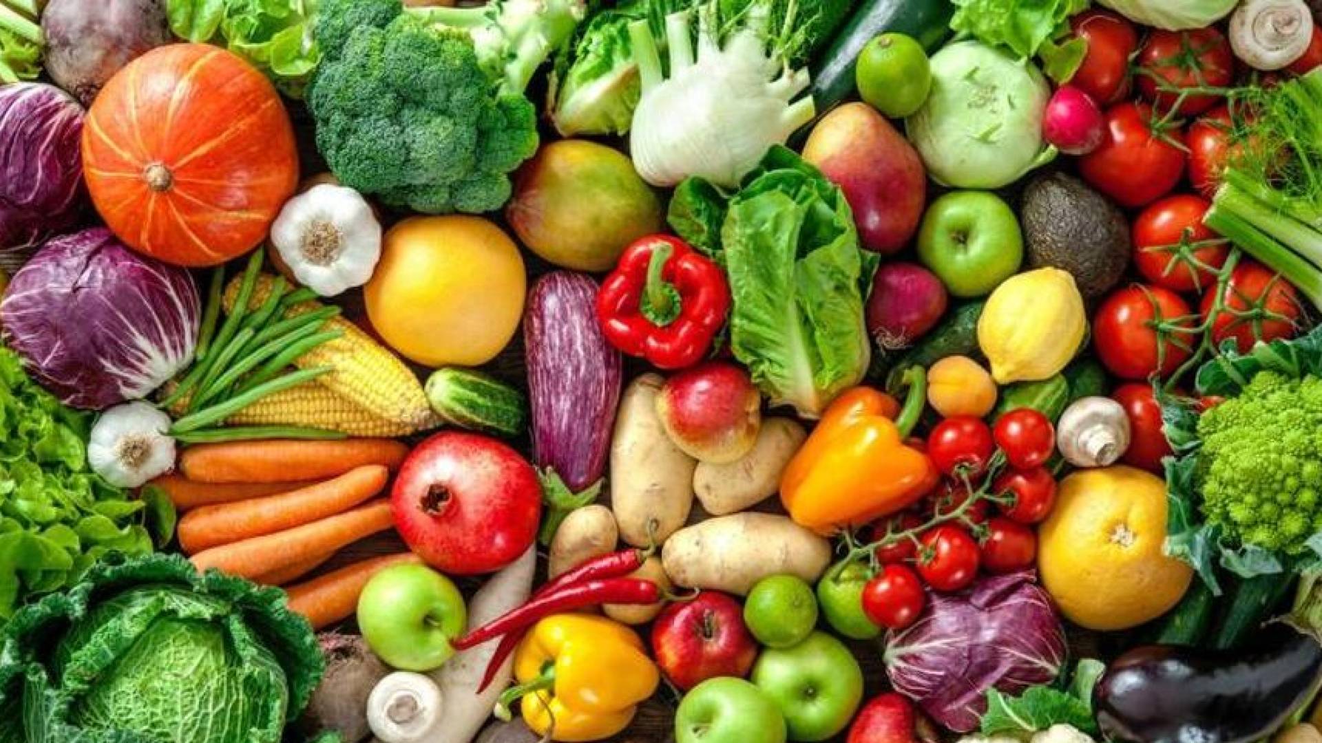 "السوق المركزي" يستقبل 2262 طنا من الخضار.. و"البندورة" بـ7 قروش للكيلو