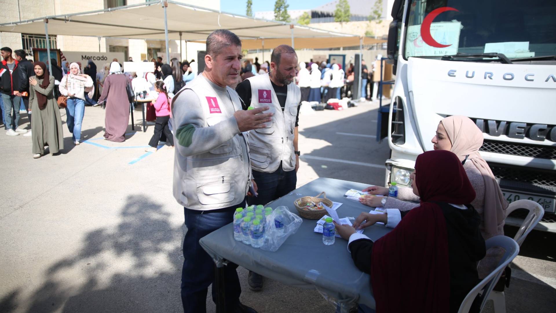 بمناسبة اليوم العالمي للسكري.. بنك فلسطين و"جذور" و"مستشفى المطلع يختتمون حملة الوقاية من السكري
