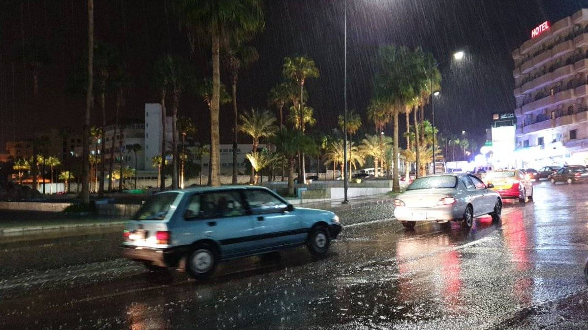 طقس العرب: هطول زخات من الأمطار بشدة متفاوتة يصاحبها البرق والرعد في العقبة السبت