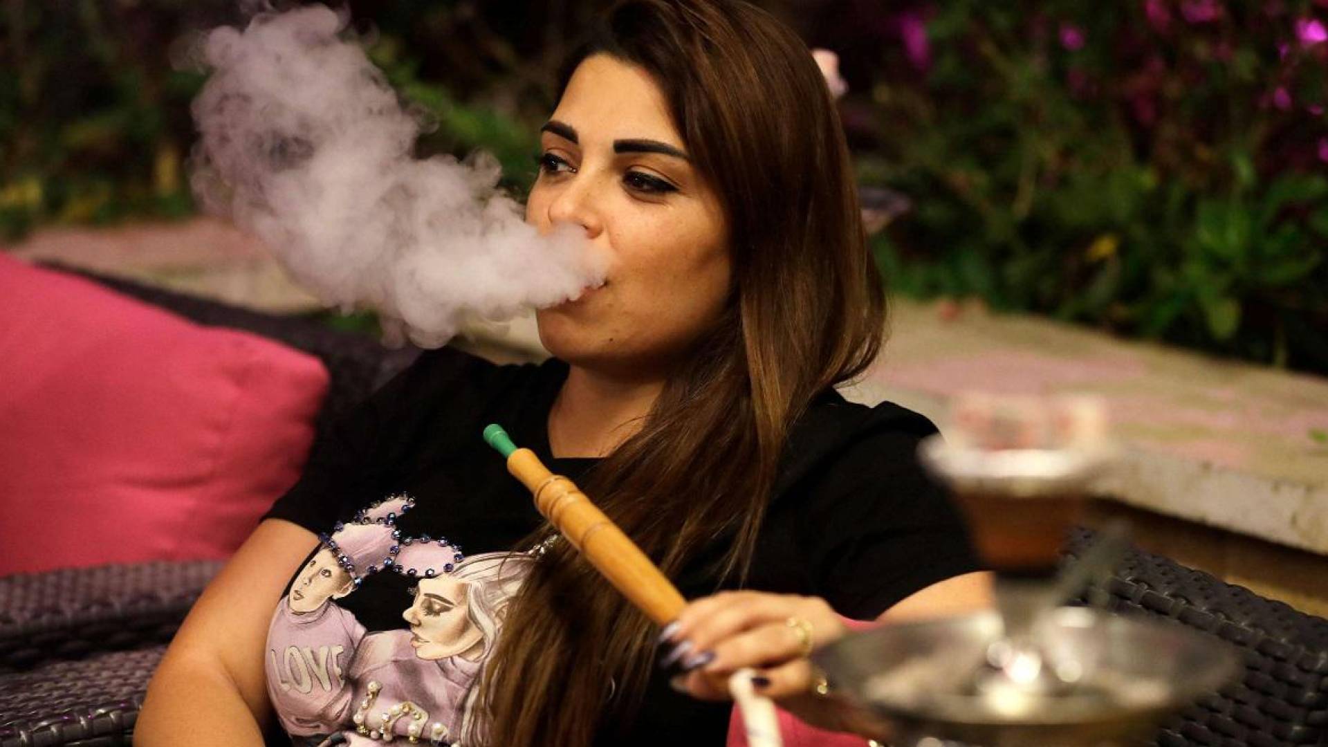 أخصائي أورام: تدخين الشيشة يضاعف خطر سرطان الرئة بمقدار 2-5 مرات ويتسبب بسرطان الجهاز التناسلي