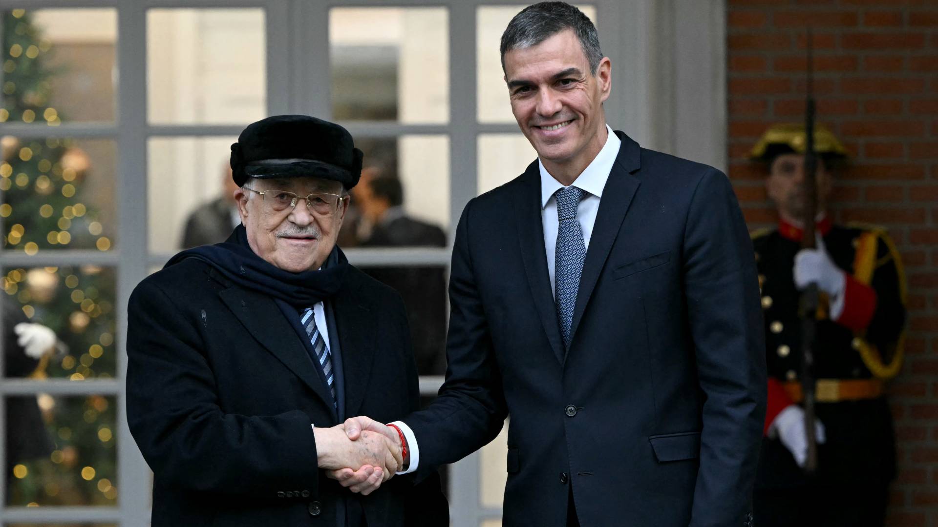 الرئيس الفلسطيني يشيد بموقف اسبانيا "الشجاع" ويعلق على خطة ترمب والوضع في غزة.. فيديو