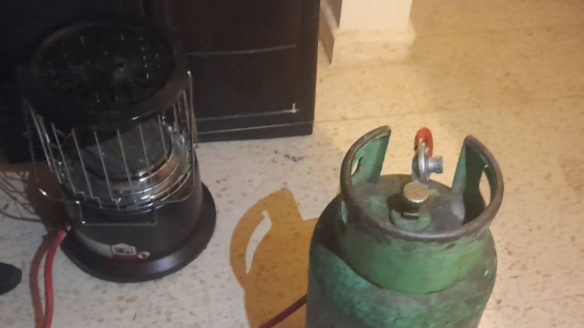 الأمن العام : ندعو كل من يمتلك مدفأة "الشموسة" وبكافة أنواعها بإيقاف استخدامها على الفور وأخذ التحذير على غاية من الأهمية #عاجل 