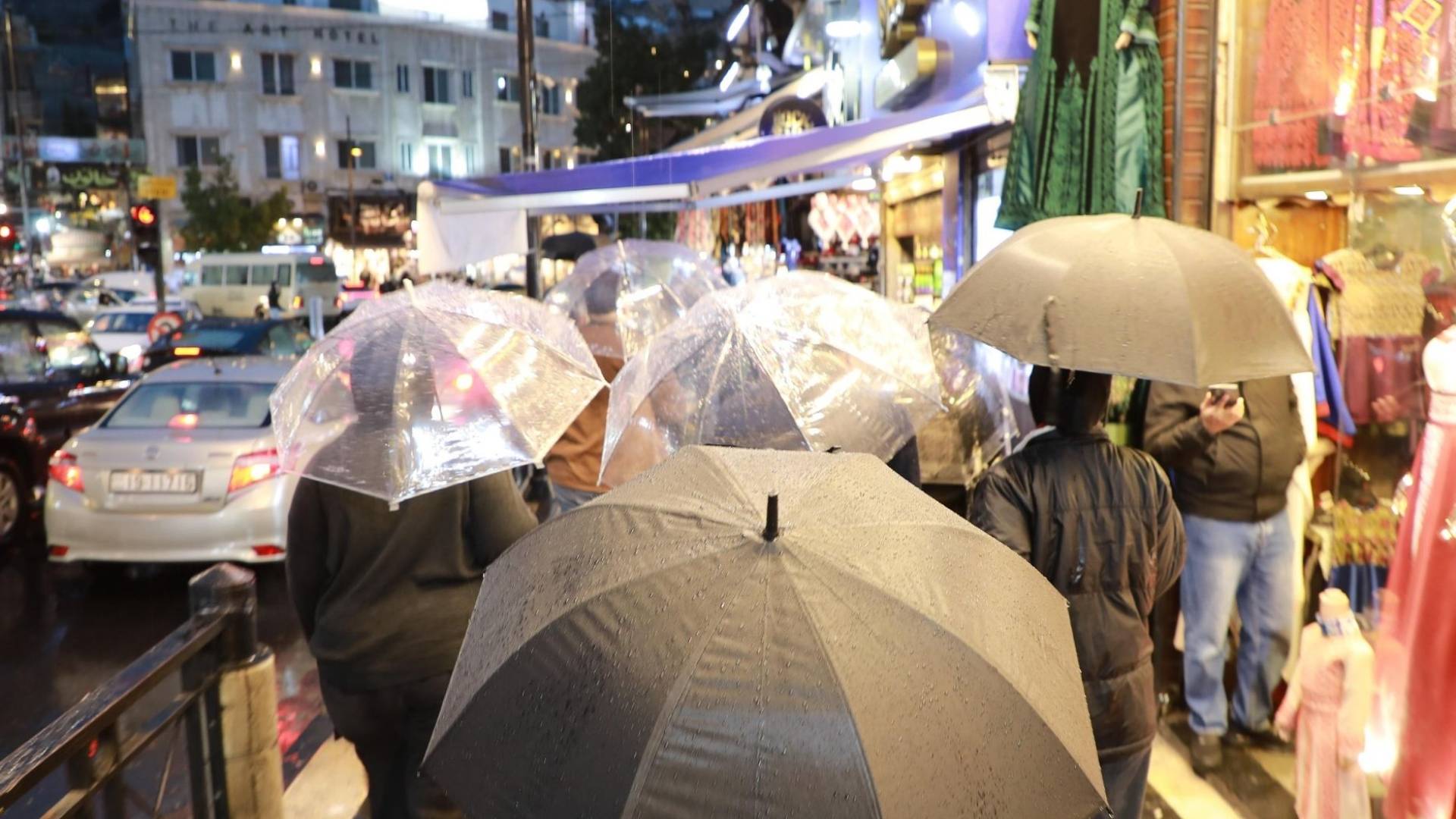 طقس العرب: منخفض جوي من الدرجة الثانية في الأردن مساء الإثنين وأمطار ثلجية في هذه المناطق الأربعاء.. فيديو