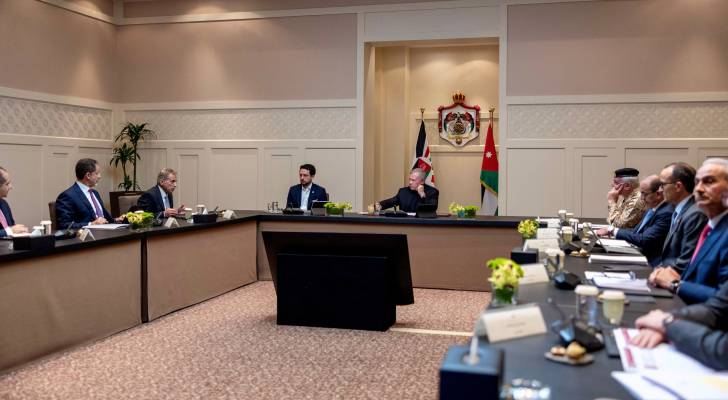 الملك يطلع على خطة الحكومة لتطوير المرحلة الأولى من مشروع مدينة عمرة