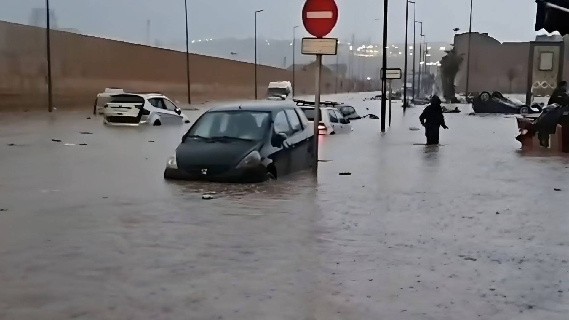 المغرب: مصرع 14 شخصا جراء سيول وفيضانات ضربت مدينة آسفي