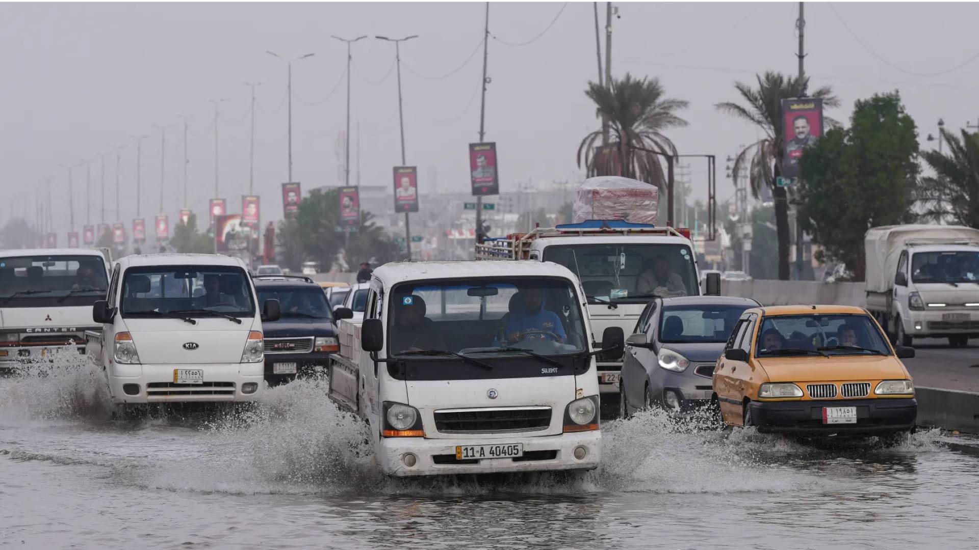 السعودية تعلق الدراسة بسبب العواصف.. وتحذيرات من السيول في المغرب ودول الخليج