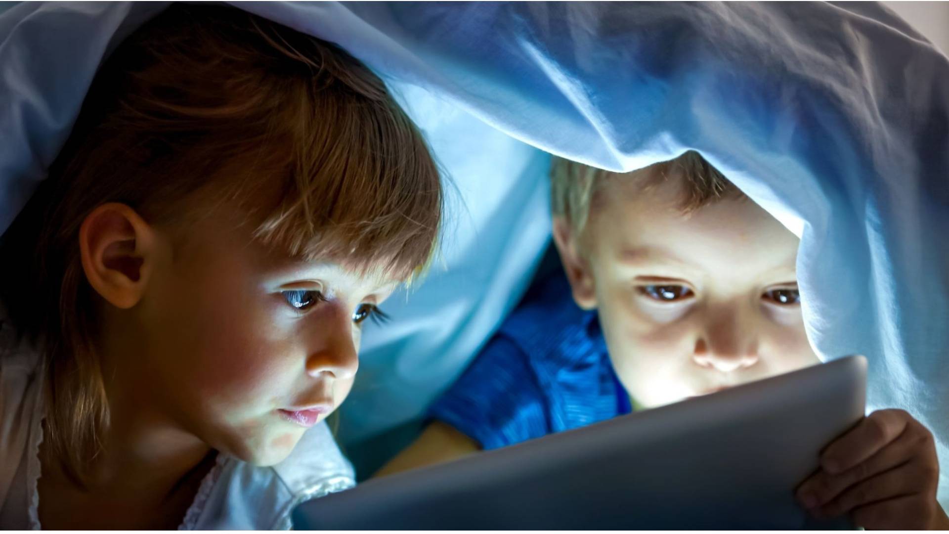 تأثير خطير لمقاطع الفيديو القصيرة "الريلز" على الأطفال والمراهقين