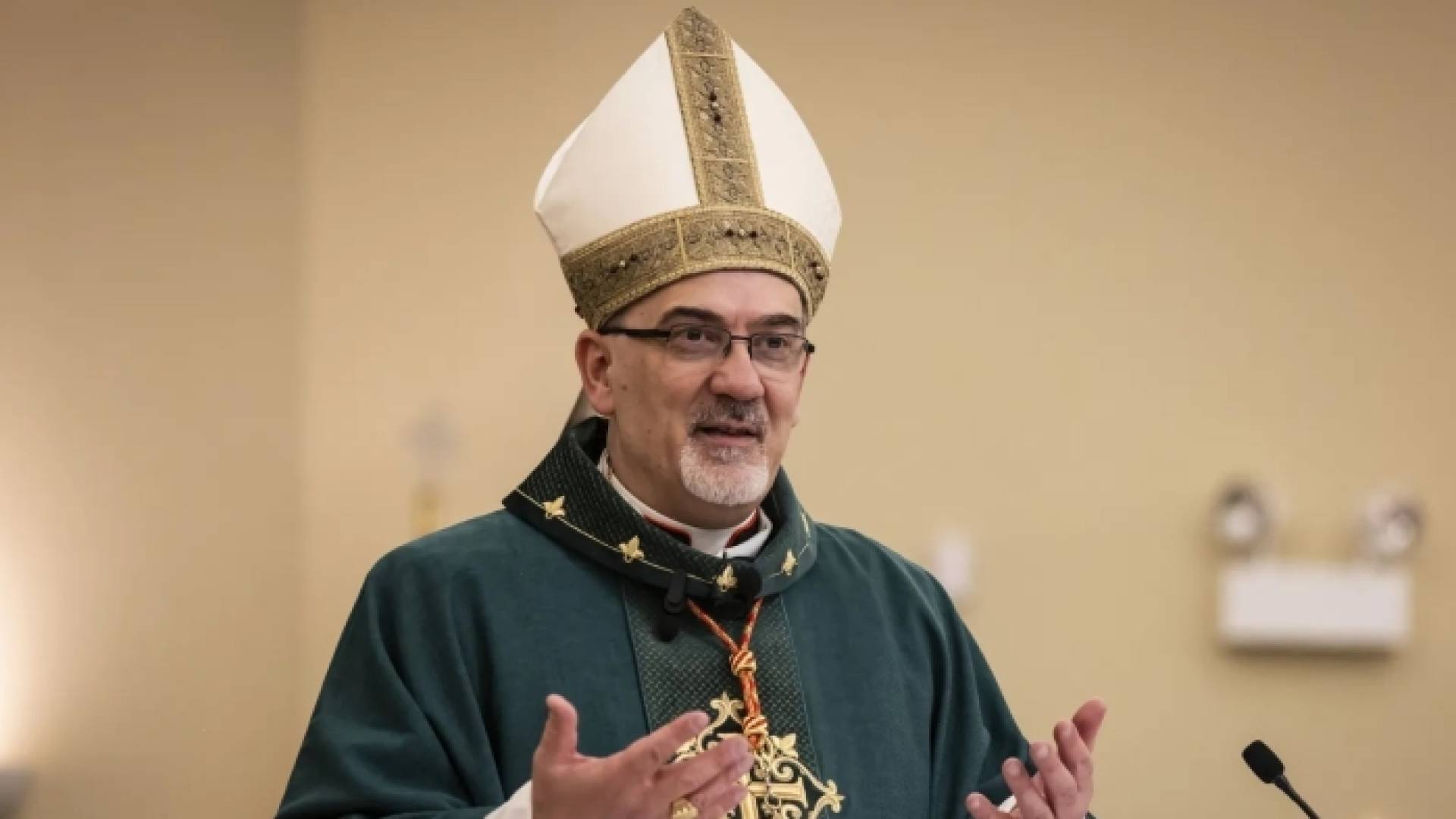 بطريرك القدس للاتين يشيد بجهود الملك لوقف إطلاق النار وحماية القدس والمقدسات.. فيديو