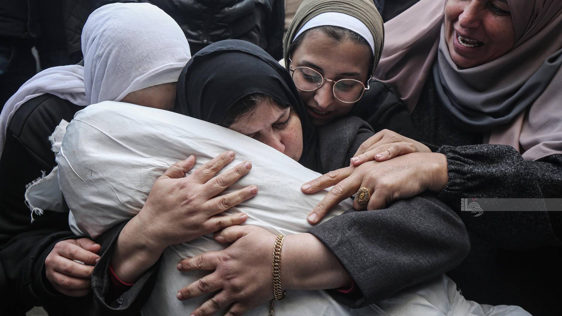 ارتقاء شهيد جراء انفجار 3 عبوات من مخلفات الاحتلال في مناطق متفرقة بقطاع غزة