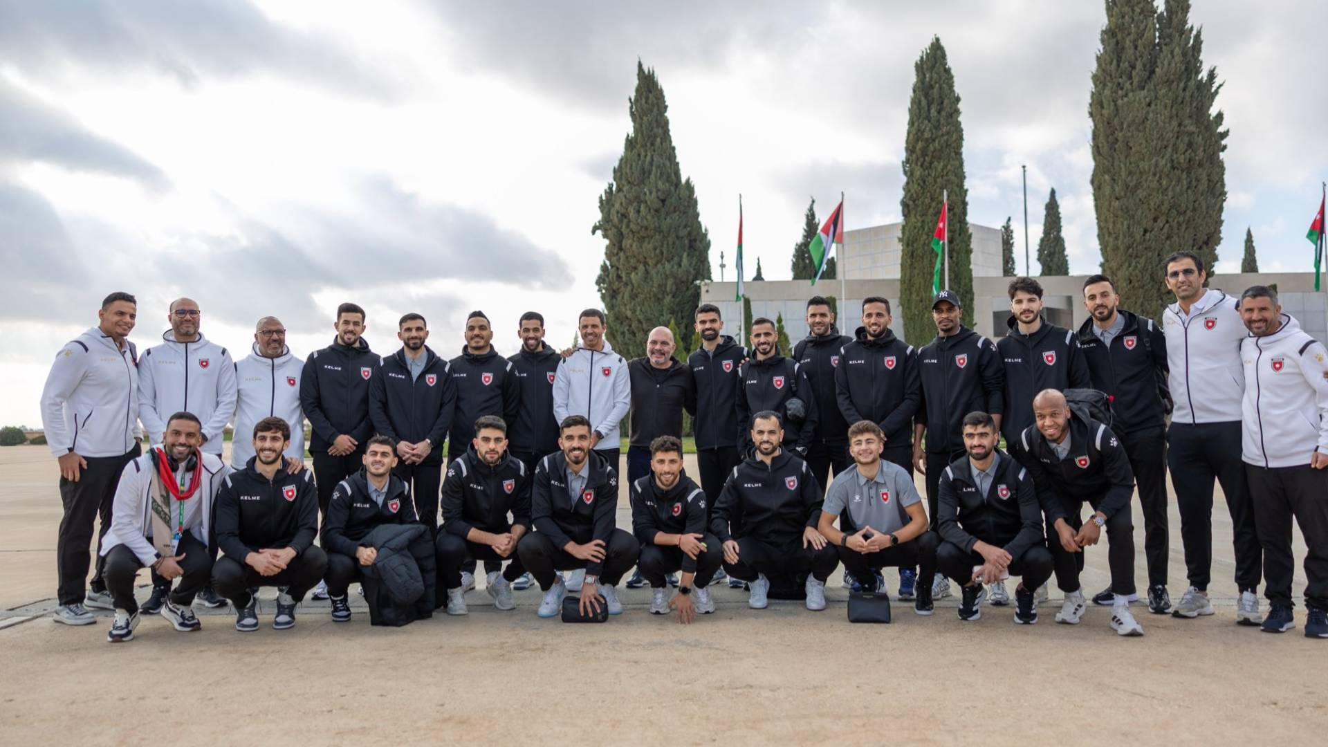 جلالة الملك يهنىء النشامى بعد عودتهم من كأس العرب