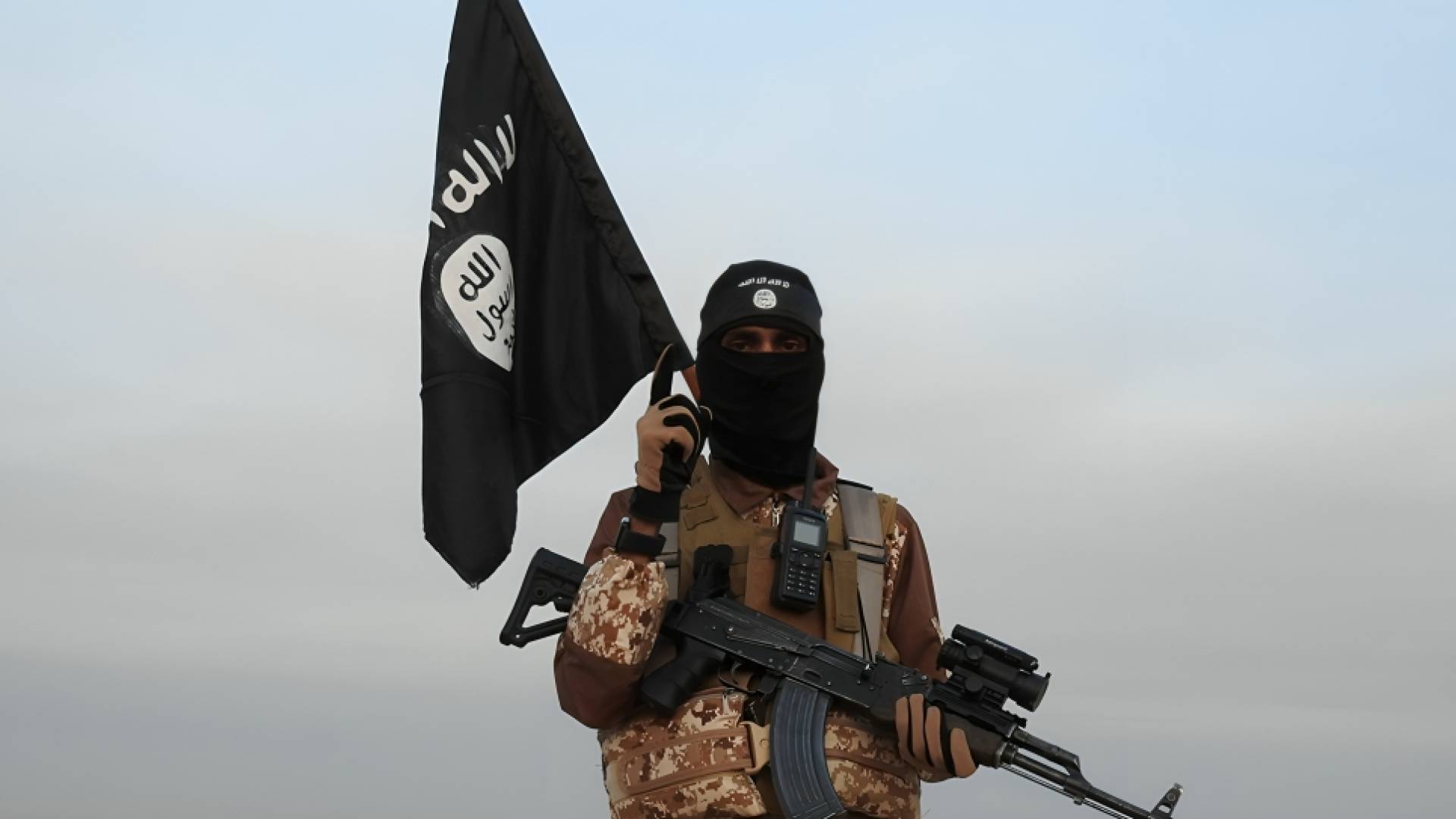 تنظيم داعش يعلق على هجوم تدمر في سوريا