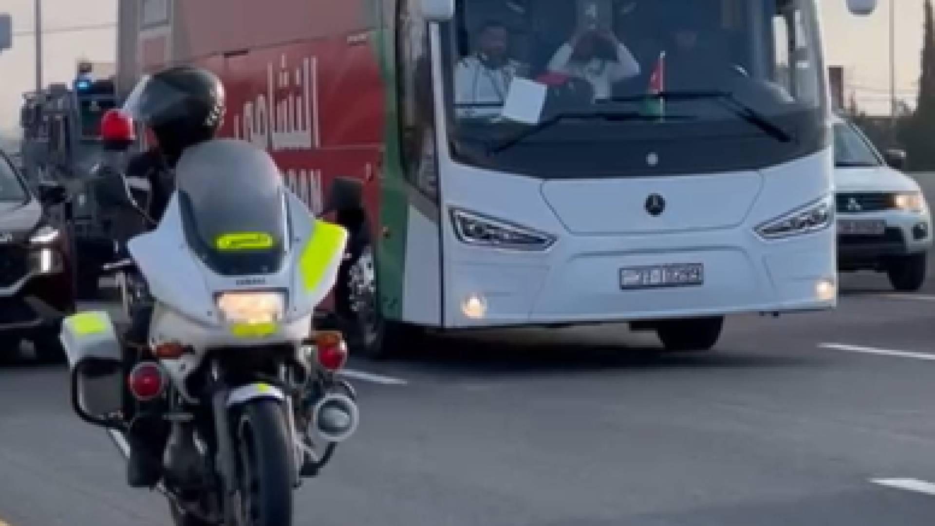 إشادات شعبية واسعة بـ "رجال السير".. شركاء الإنجاز في "كرنفالات" فرح النشامى التاريخية بكأس العرب 2025