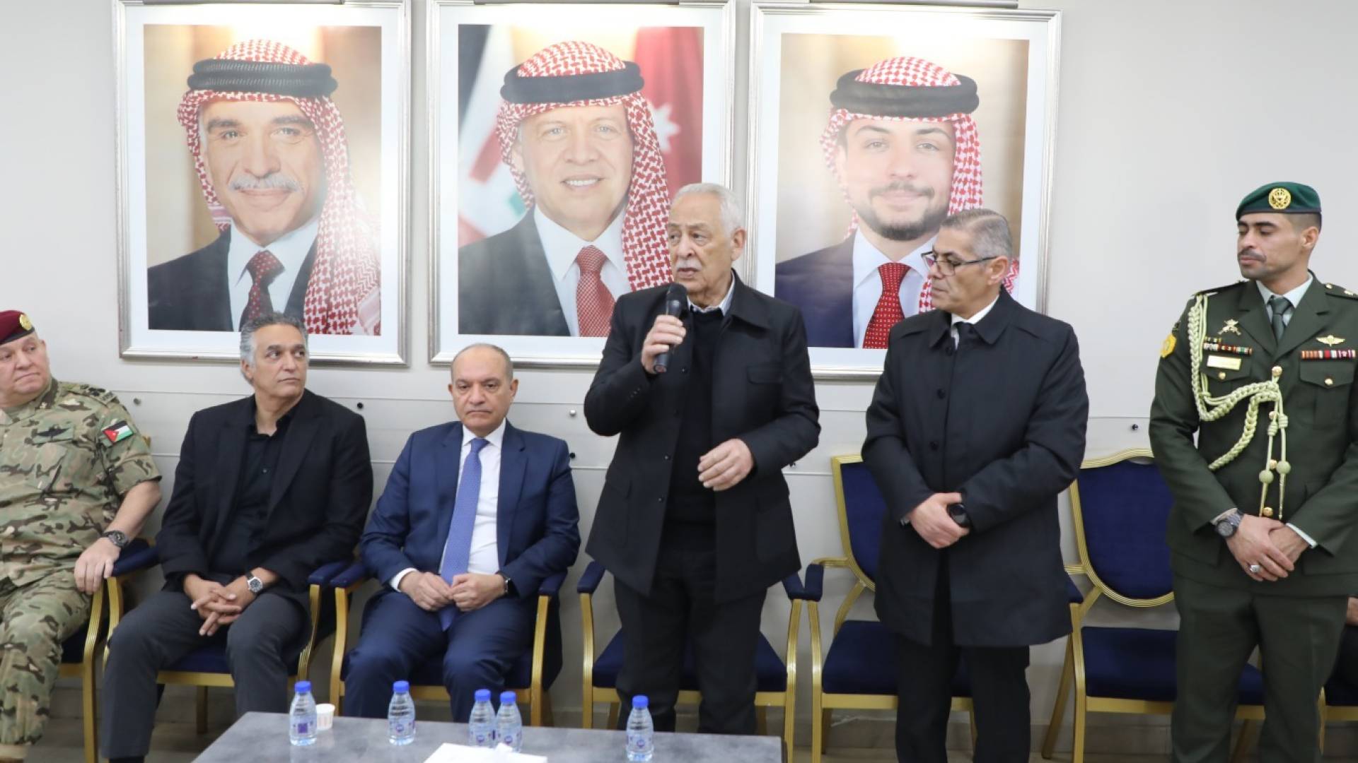 مندوبا عن الملك وولي العهد.. العيسوي يعزي بوفاة اللواء المتقاعد محمد العضايلة