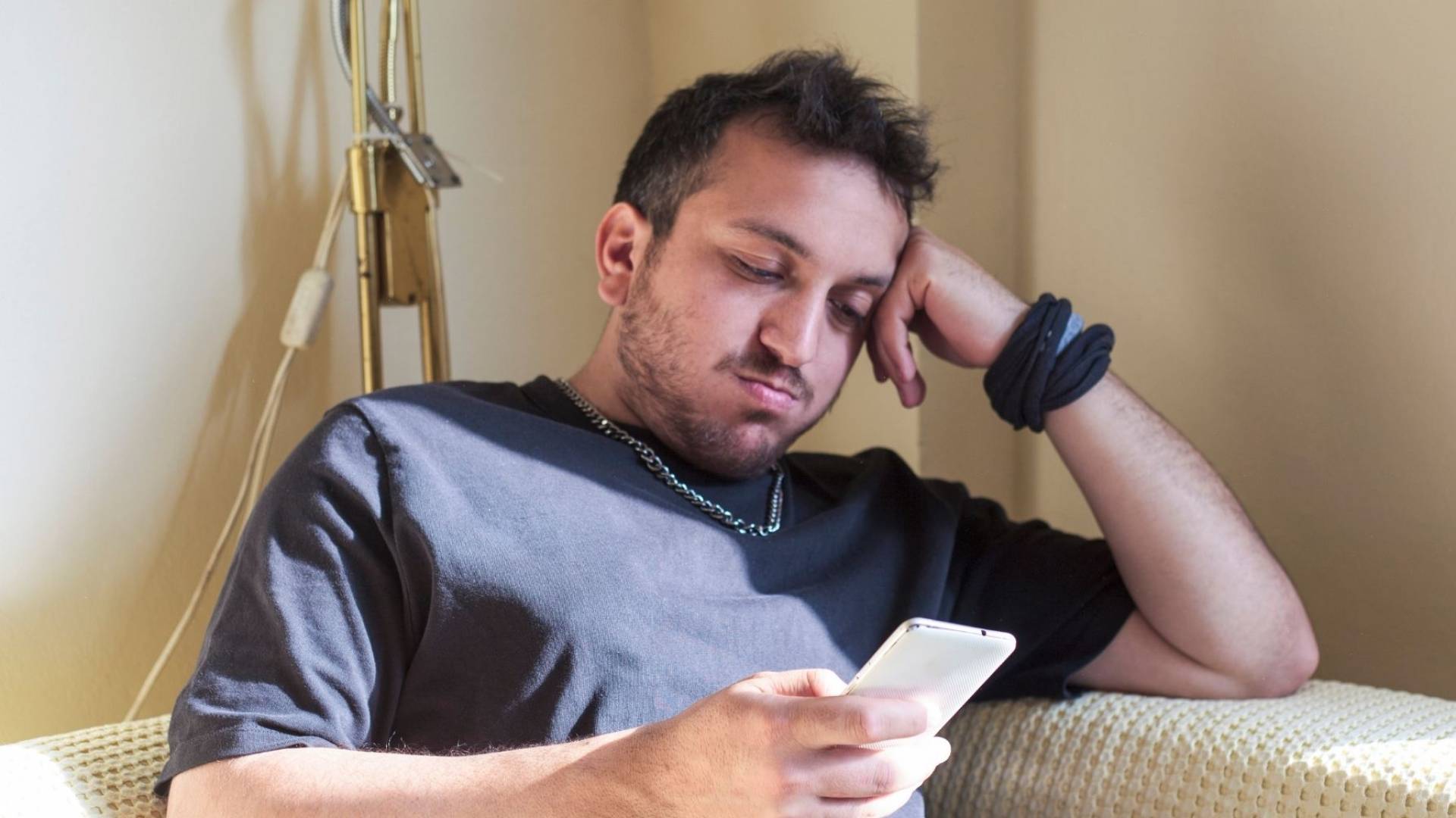 فلسفة النجاح بين الصبر والعمل.. كيف تنجو من عثرات "الإخفاق الذاتي" اليومية