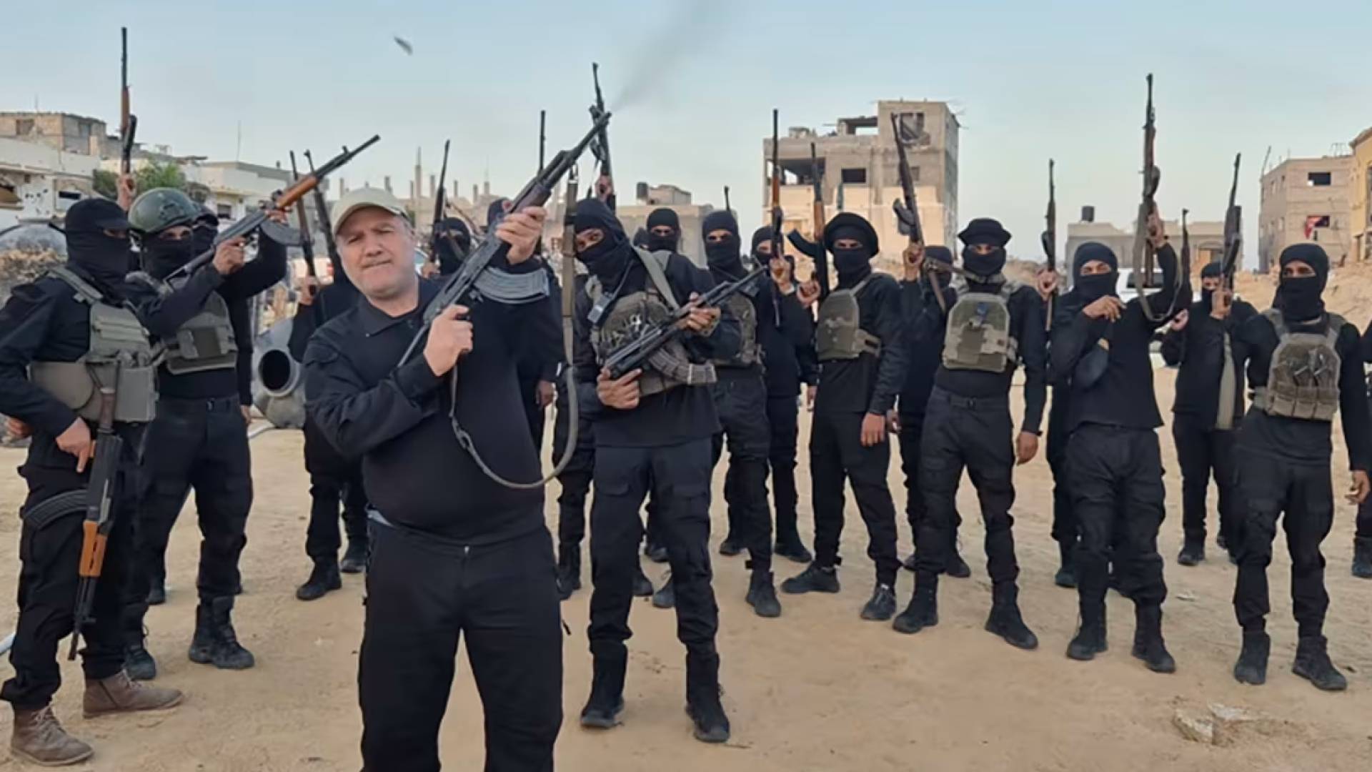 إعلام أمريكي: ميليشيات محلية تتحدى سيطرة حماس في غزة تحت أعين الاحتلال