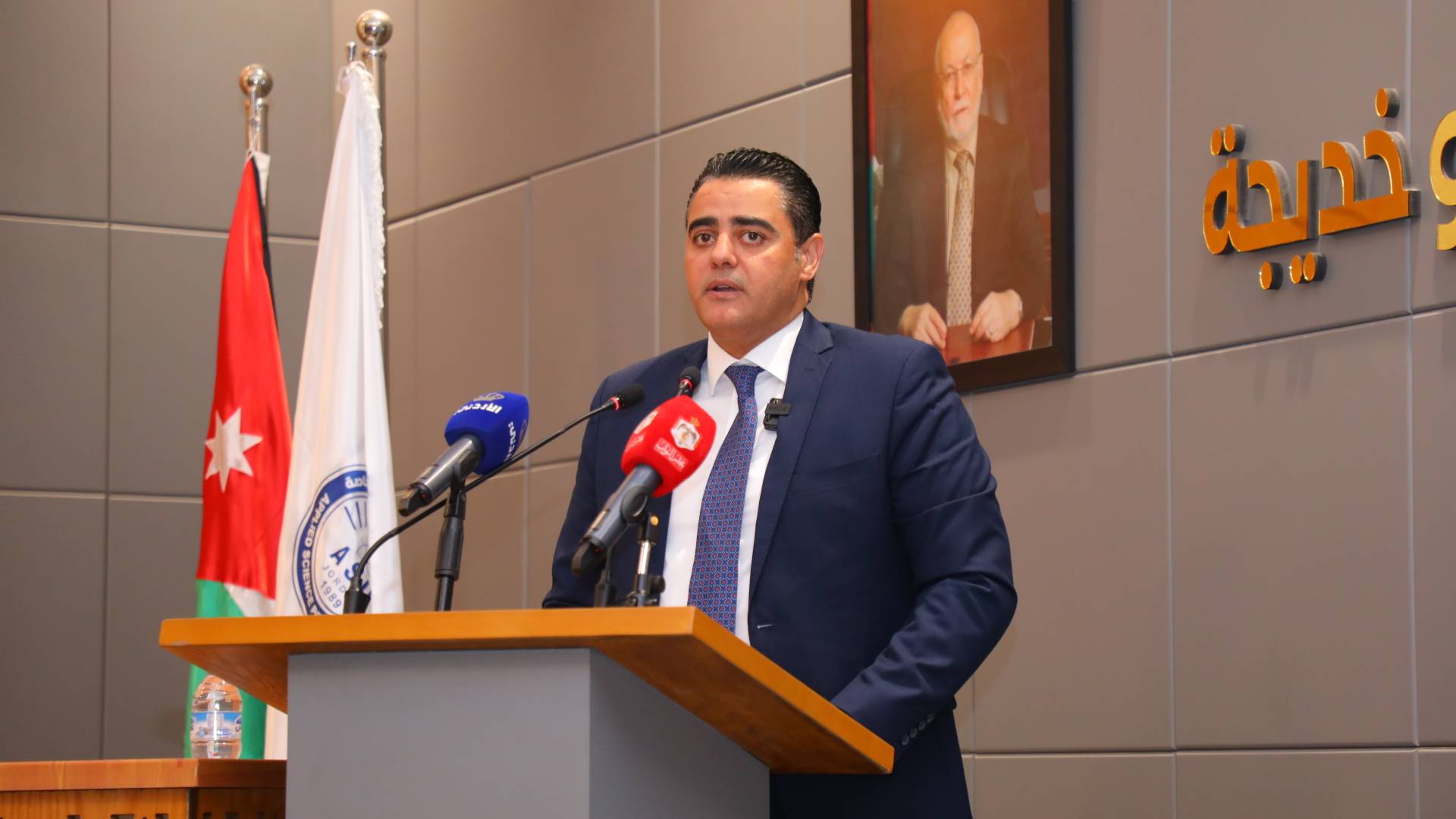 ندوة حوارية في العلوم التطبيقية تناقش آفاق التحديث السياسي في ضوء خطاب العرش السامي