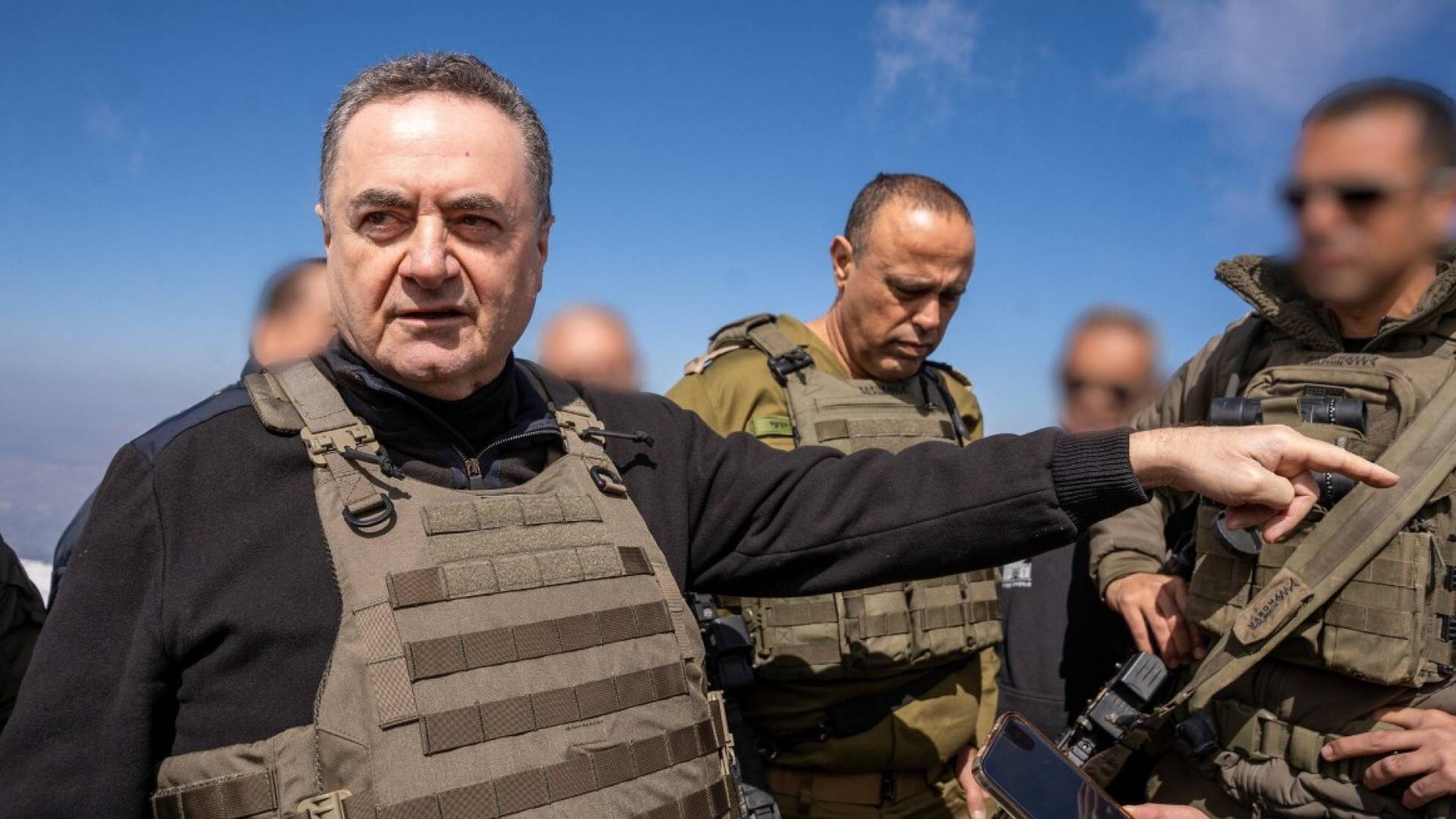 كاتس يصدر أمرا بوقف خدمة الجنود في إذاعة جيش الاحتلال ونقلهم لقطاعات أخرى #عاجل 