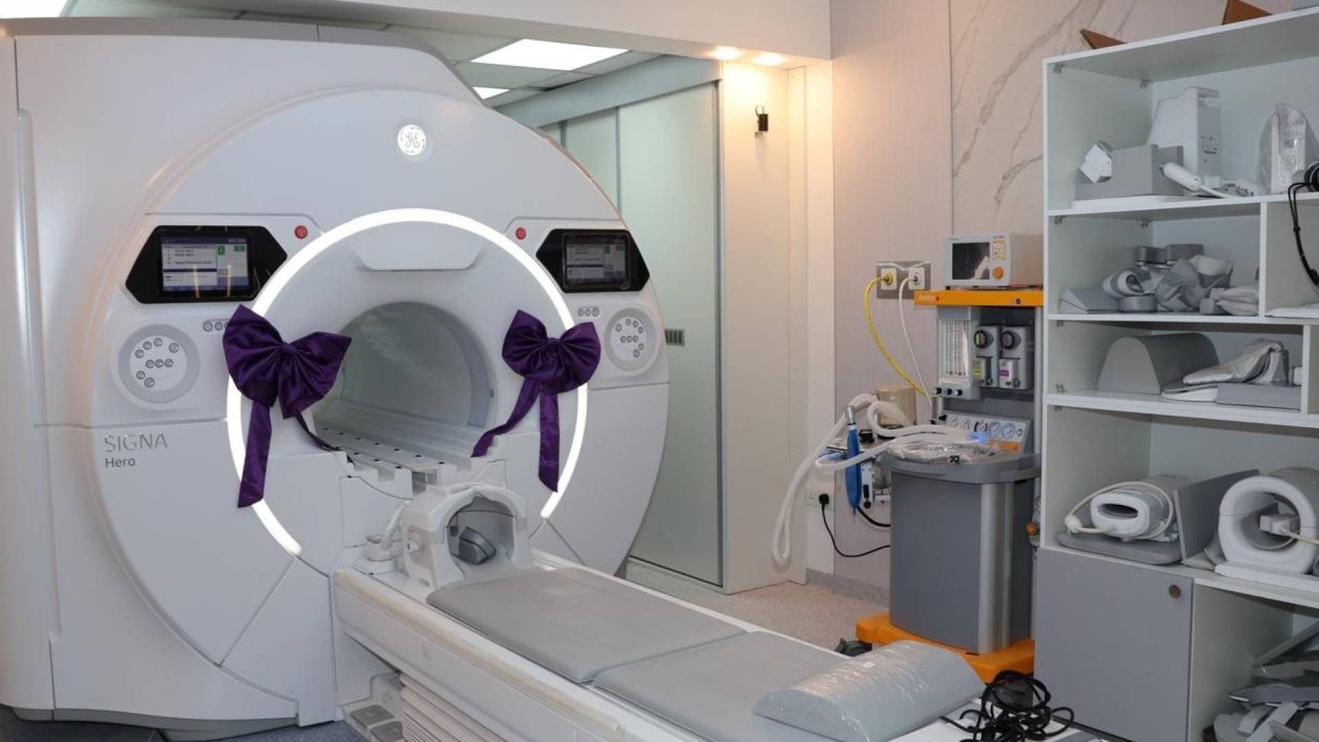 لأول مرة بالخدمات الطبية الملكية.. إدخال جهاز تصوير رنين مغناطيسي مدعوم بتقنيات الذكاء الاصطناعي