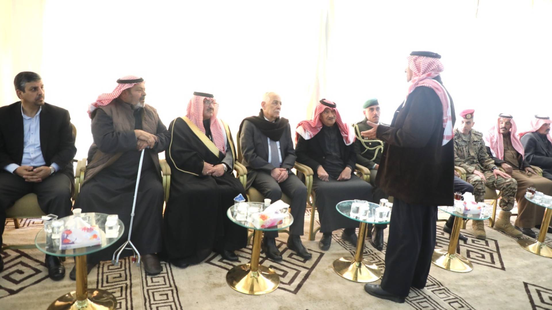 مندوبا عن الملك وولي العهد.. العيسوي يعزي الخريشا وعبيدات