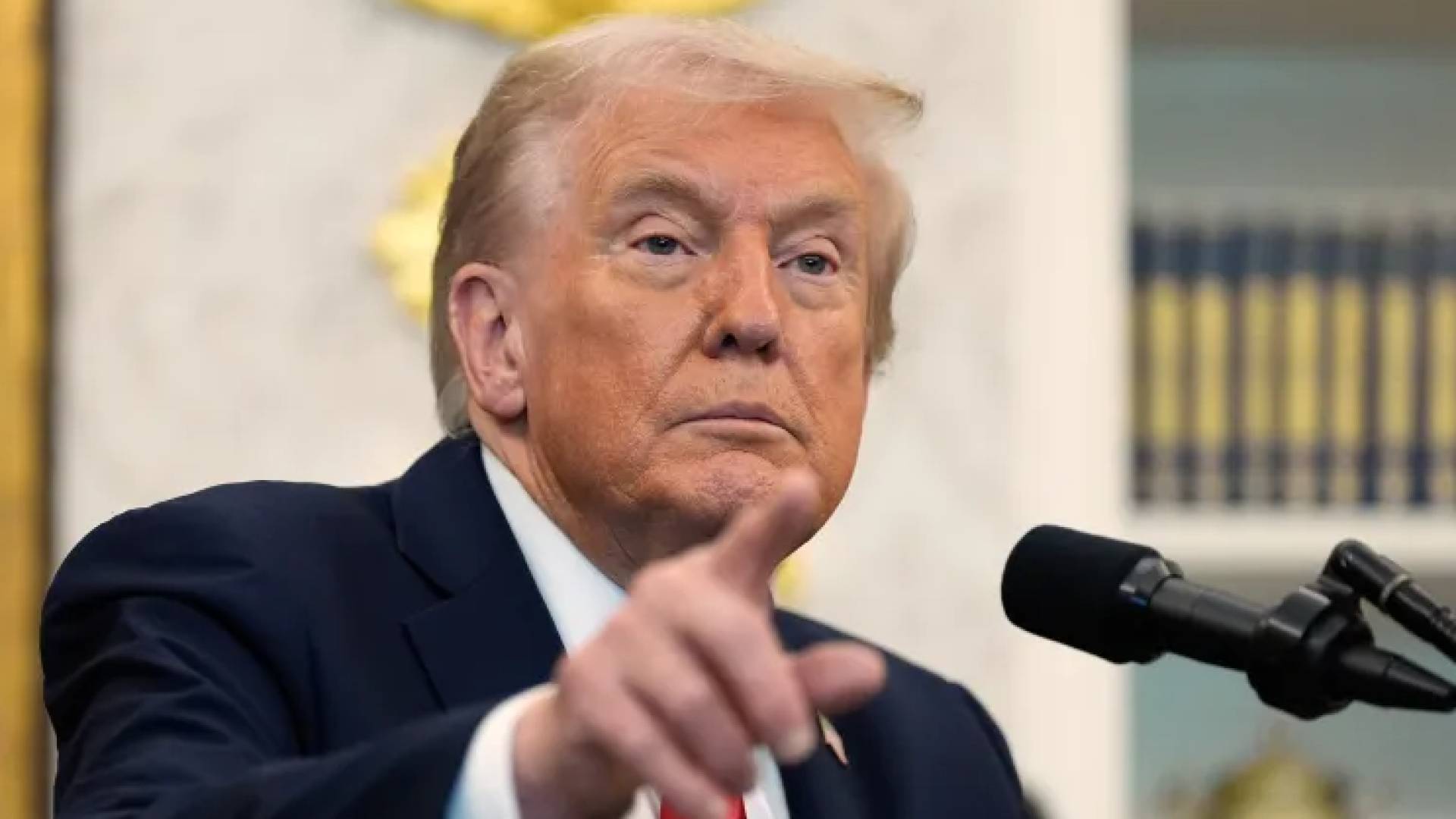 ترمب يهاجم رئيس كولومبيا ويصفه بـ"شخص سيئ للغاية" ويحذّره من العواقب 