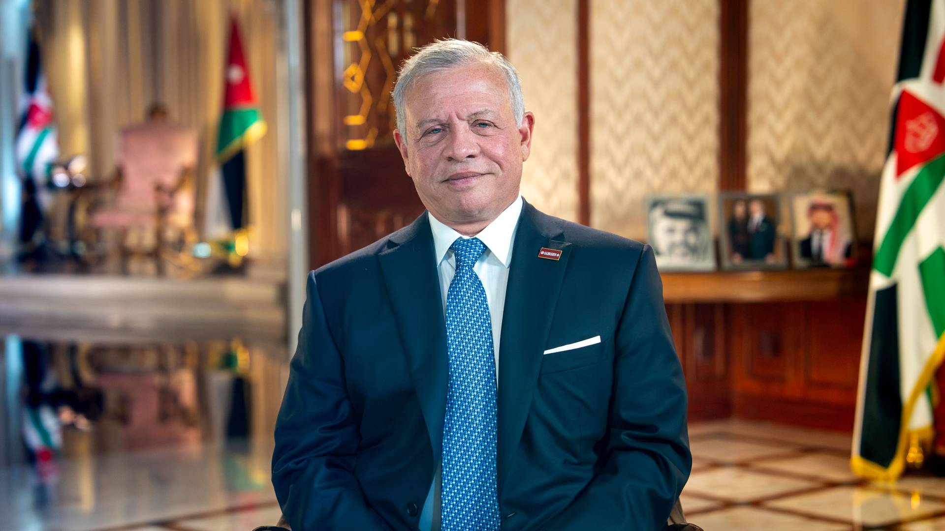 الملك: نحتفل بروح الأسرة الواحدة بمناسبة عيد الميلاد المجيد ورأس السنة الجديدة #عاجل 