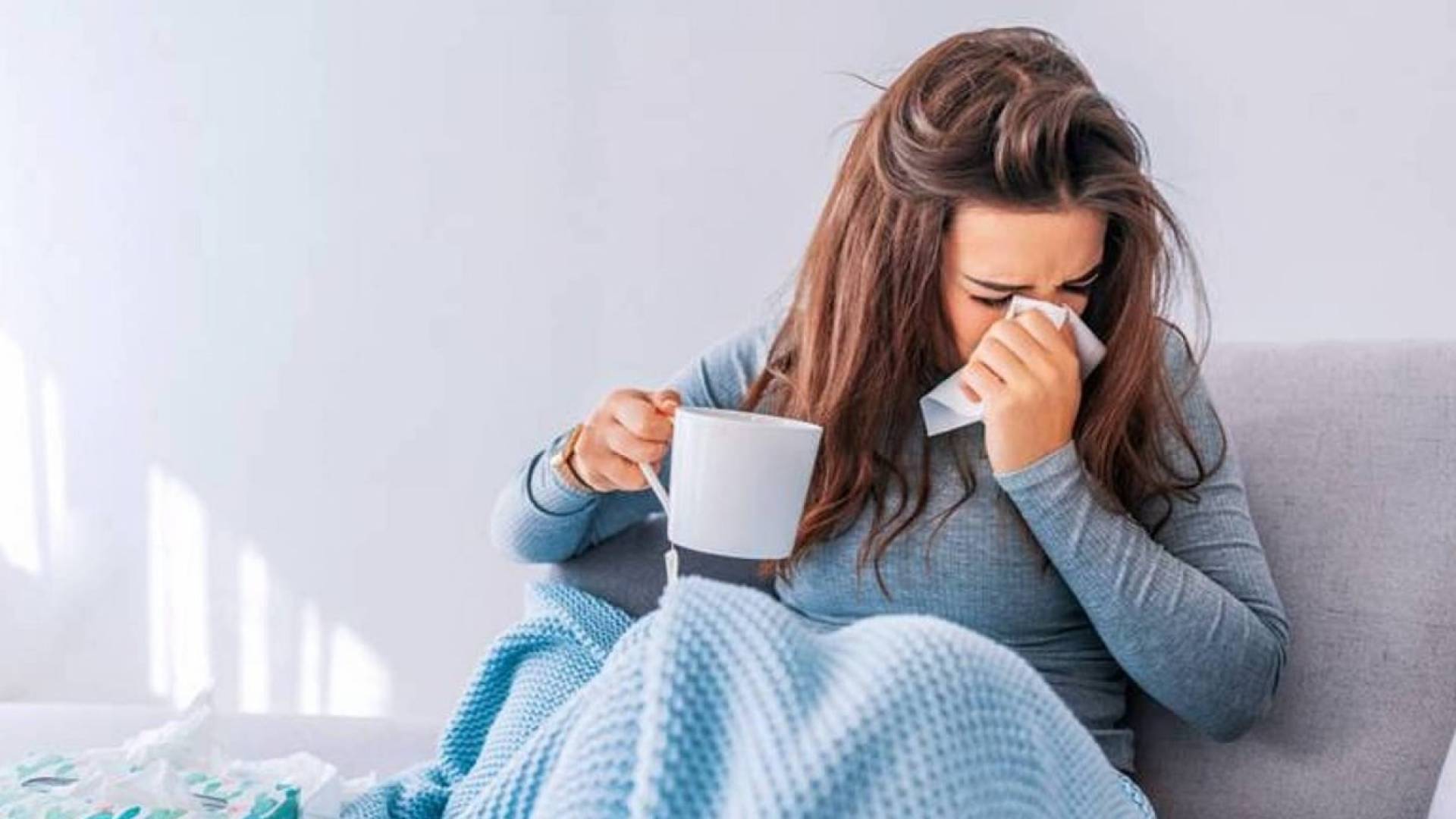 لماذا نمرض مع الهواء البارد؟.. حقيقة العلاقة بين البرد في فصل الشتاء ونزلات البرد