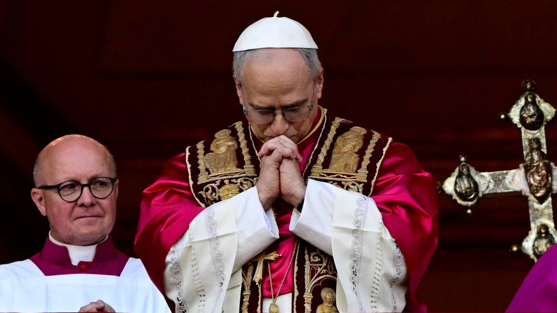 في أول رسالة ميلاد له.. البابا "ليون الرابع عشر" يندد بـ "عبثية الحروب" ويستنكر مأساة غزة -فيديو