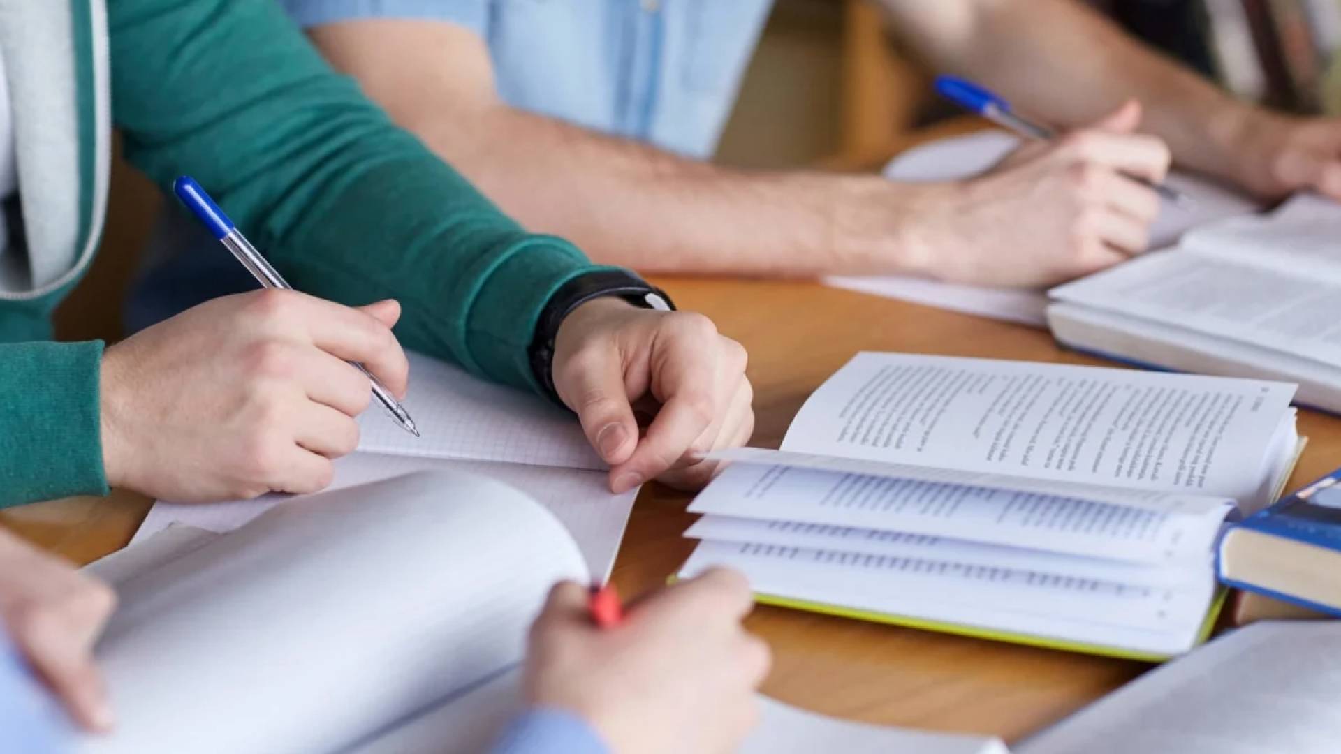 التربية تصدر تعليمات حاسمة لطلبة التكميلي 2024 وتحدد آليات الدخول للامتحانات 