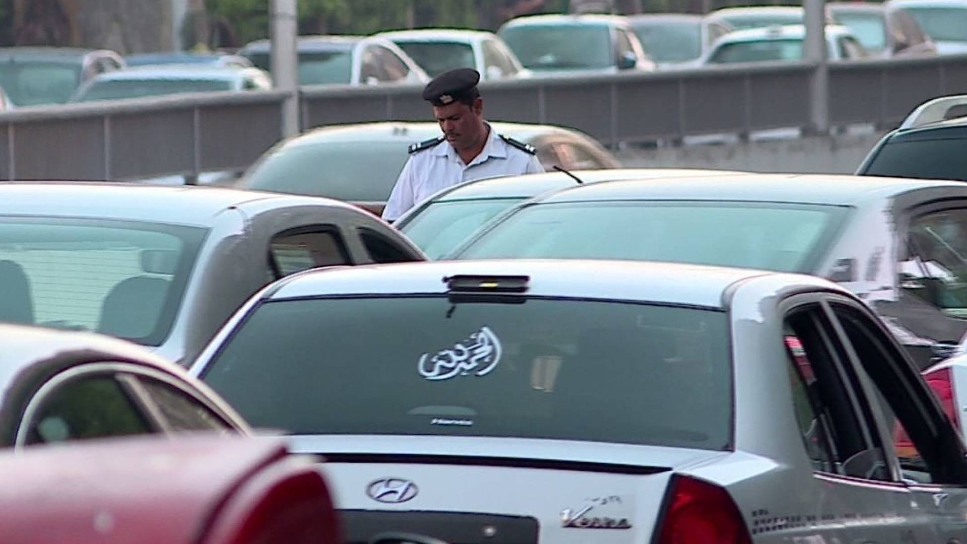 حبس إجباري وسحب الرخصة نهائياً.. مصر تُقرّ تعديلات صارمة على قانون المرور 