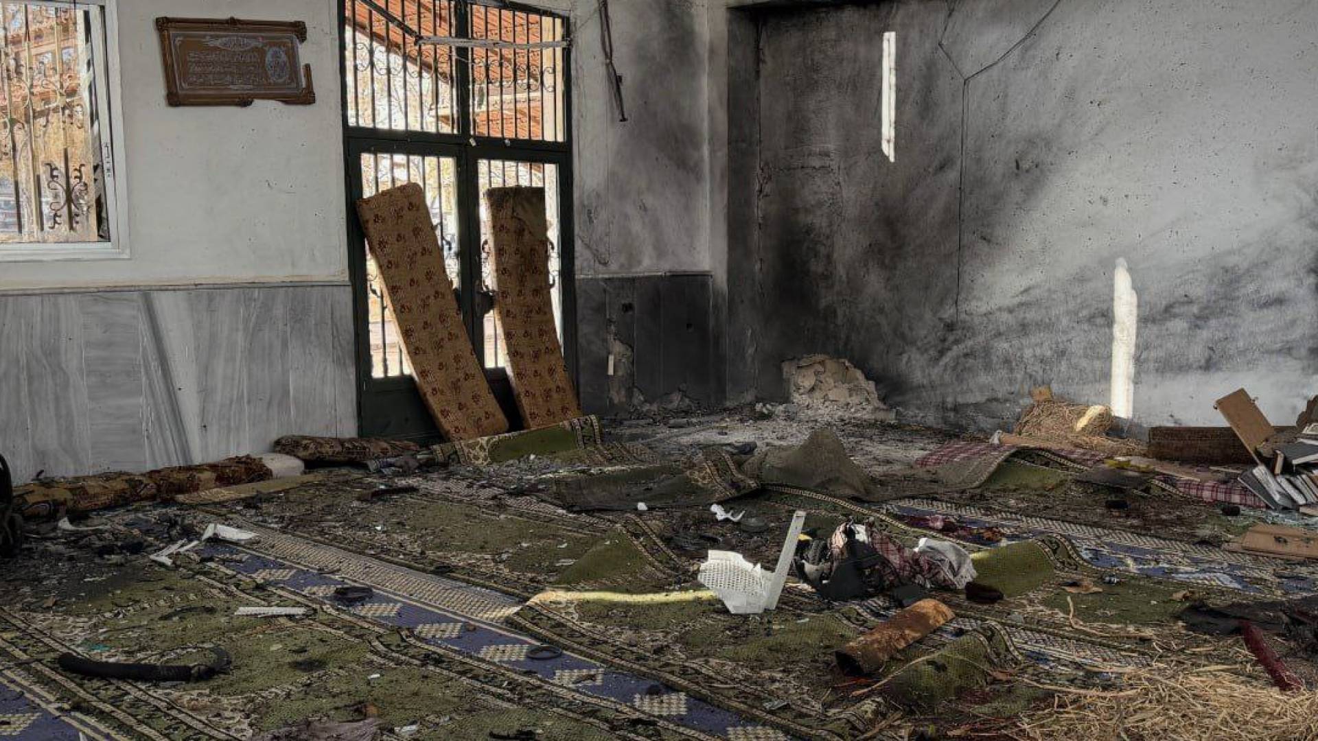 الأردن يدين الانفجار الذي وقع في مسجد الإمام علي بن أبي طالب بمدينة حمص في سوريا #عاجل 