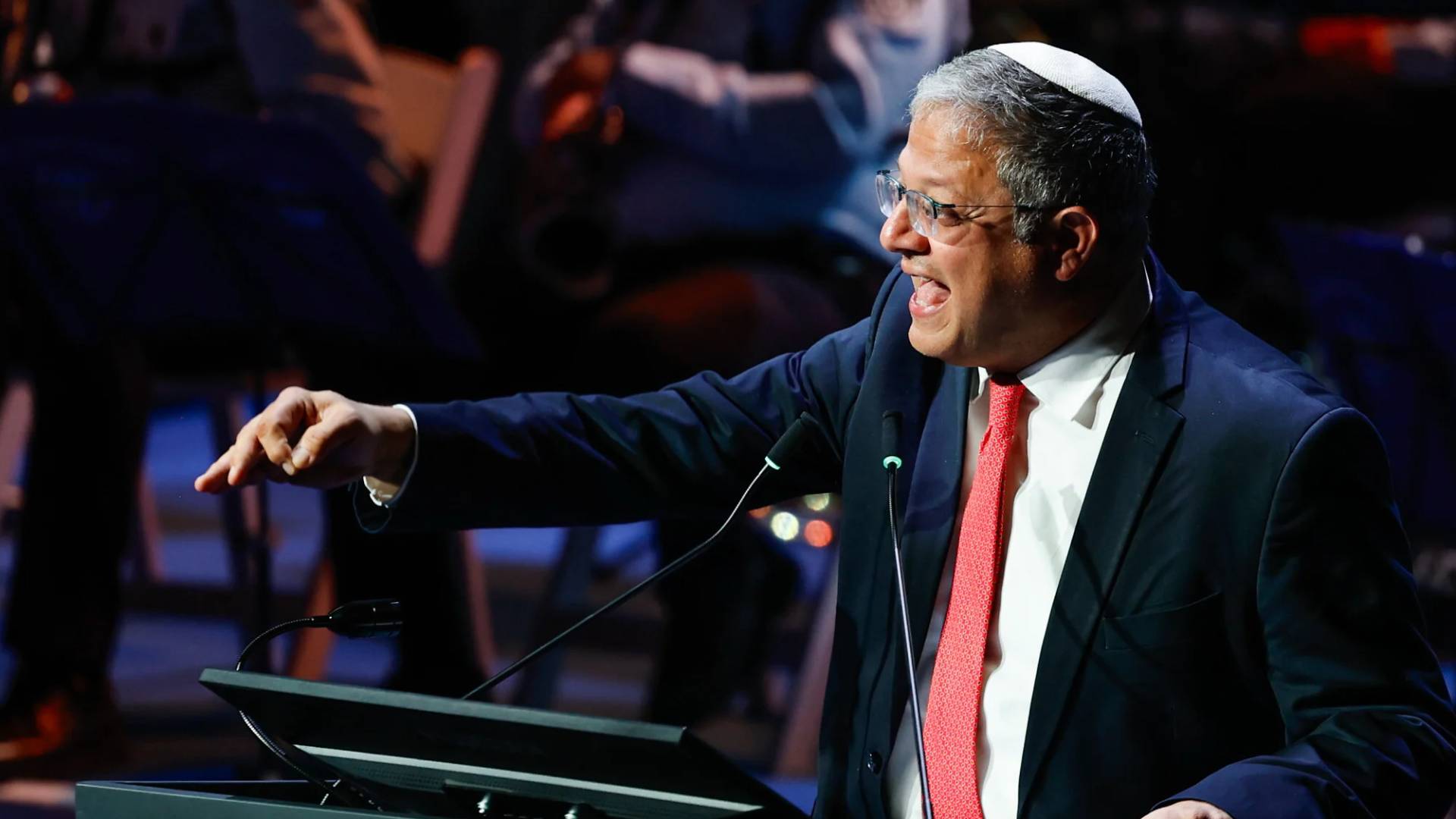 بن غفير يدعو كل "الإسرائيليين" للتسلح ويطالب بإقرار عقوبة الإعدام بحق منفذي العمليات