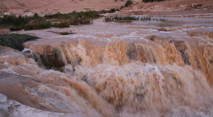 سيول جارفة في احدى المناطق بالأردن .. ارشيفية