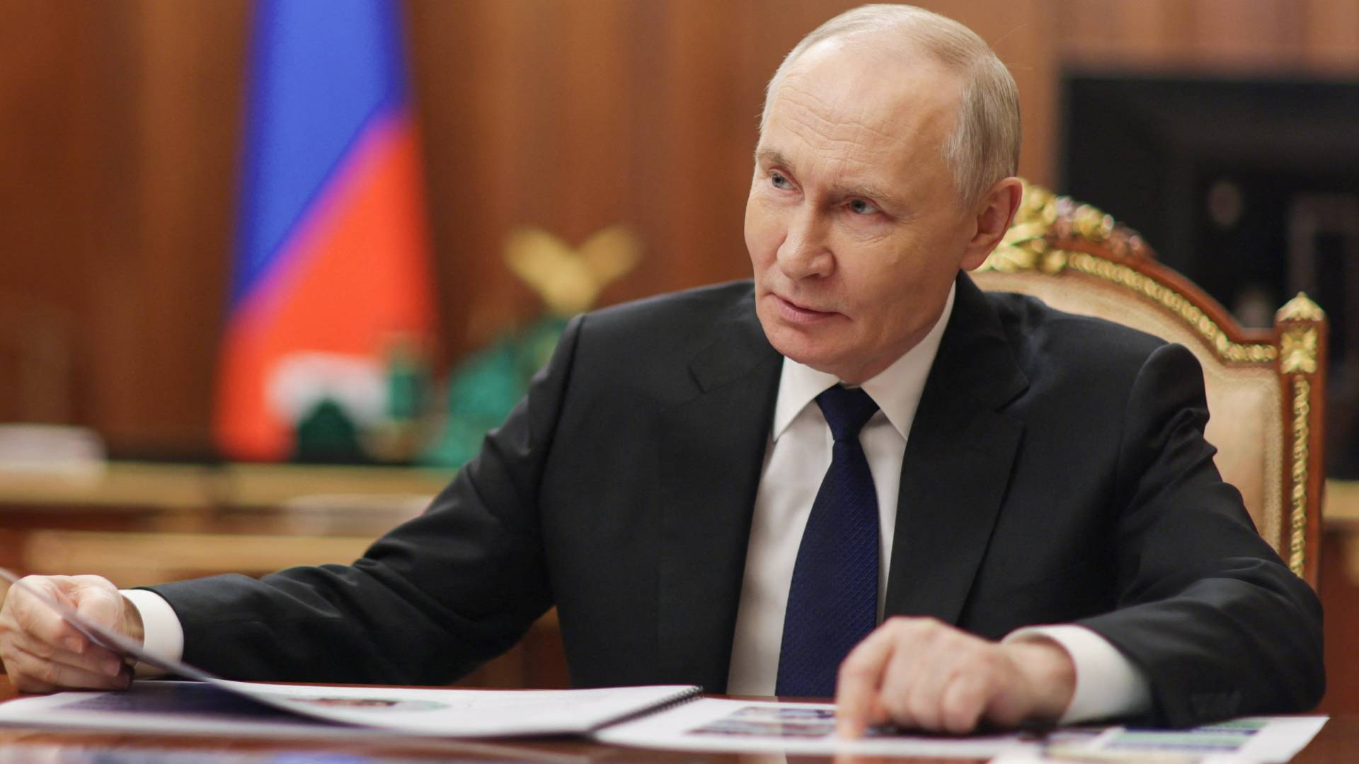 الرئاسة الفلسطينية تدين محاولة استهداف مقر الرئيس الروسي فلاديمير بوتين 