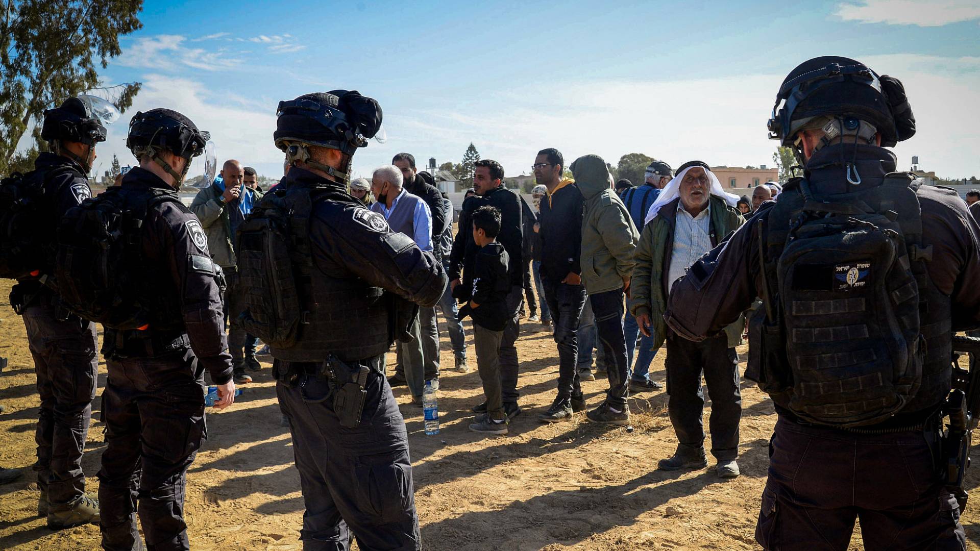 بأوامر بن غفير: "الحرس الوطني" يفرض سيطرته على قرية التورابين في النقب المحتل 