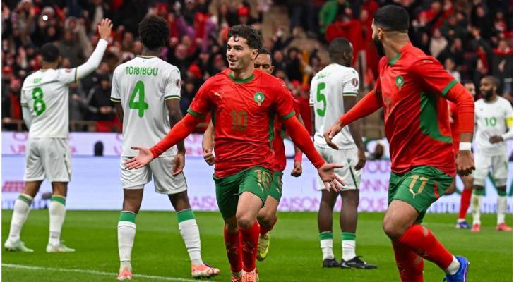 دياز يحتفل بهدف المغرب