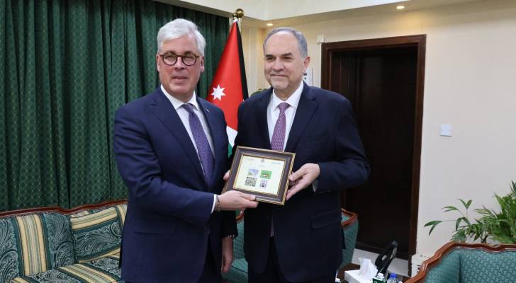 وزير العدل بسام التلهوني يلتقي السفير الكندي