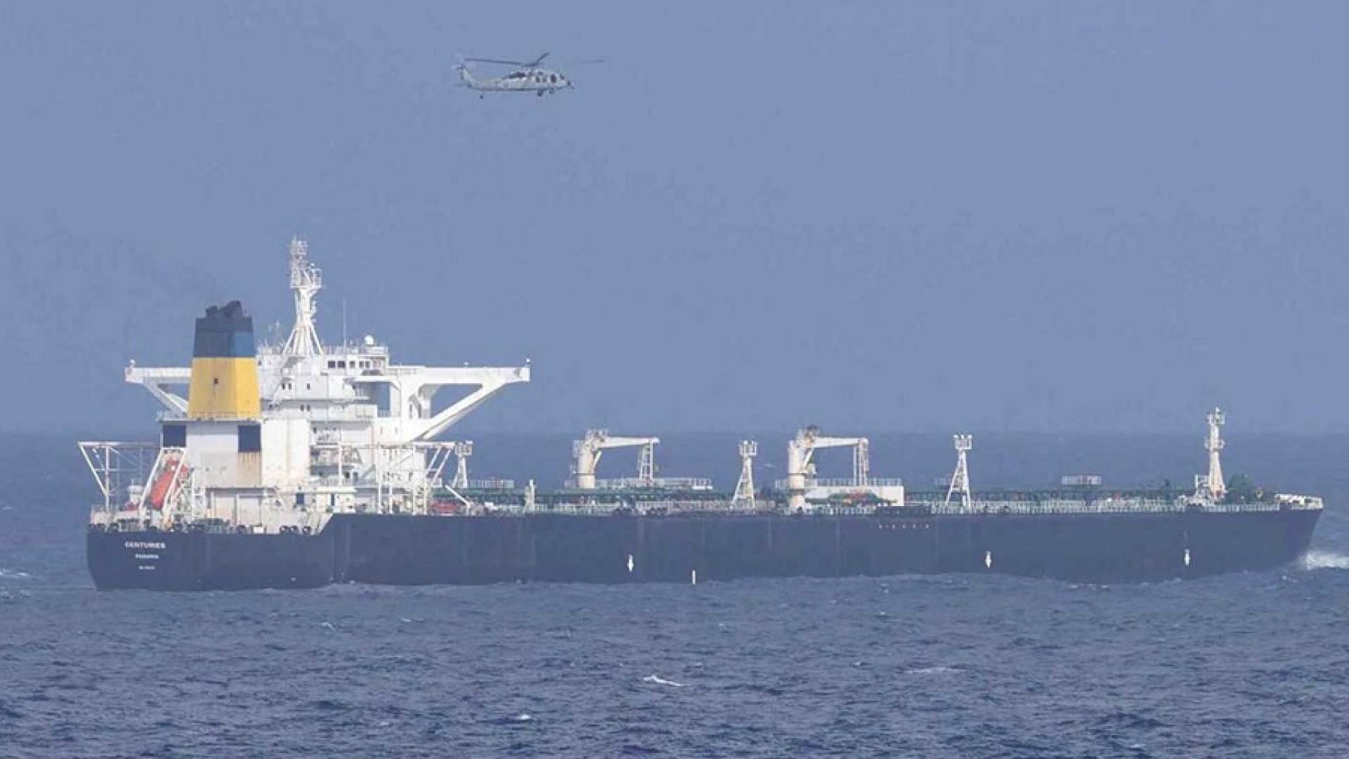 الولايات المتحدة تبدأ عملية للاستيلاء على ناقلة نفط روسية مرتبطة بفنزويلا 