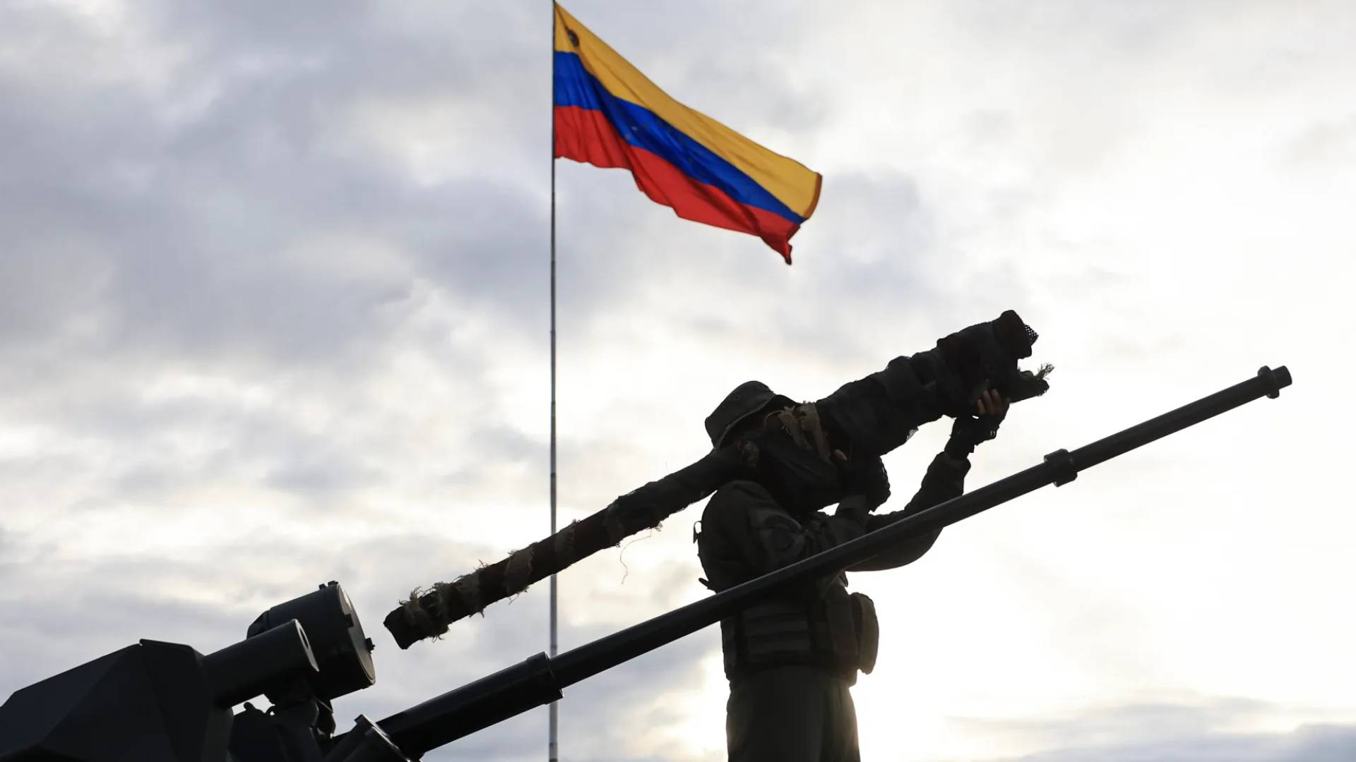 فِنْزُوِيلَا بَعْدَ مَادُورُو.. "الْحَرَسُ الْقَدِيمُ" يُحْكِمُ قَبْضَتَهُ و مؤشرات على "فشل خطة ترامب" 