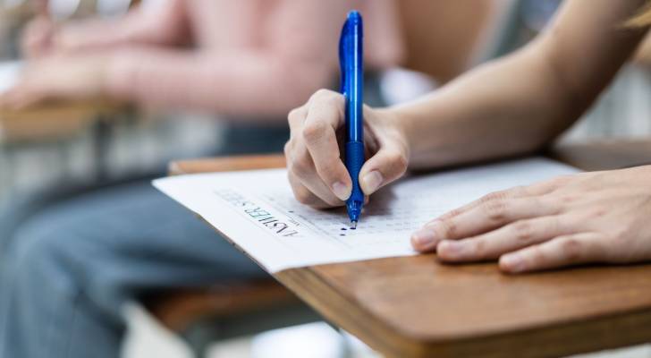 امتحانات في الجامعات