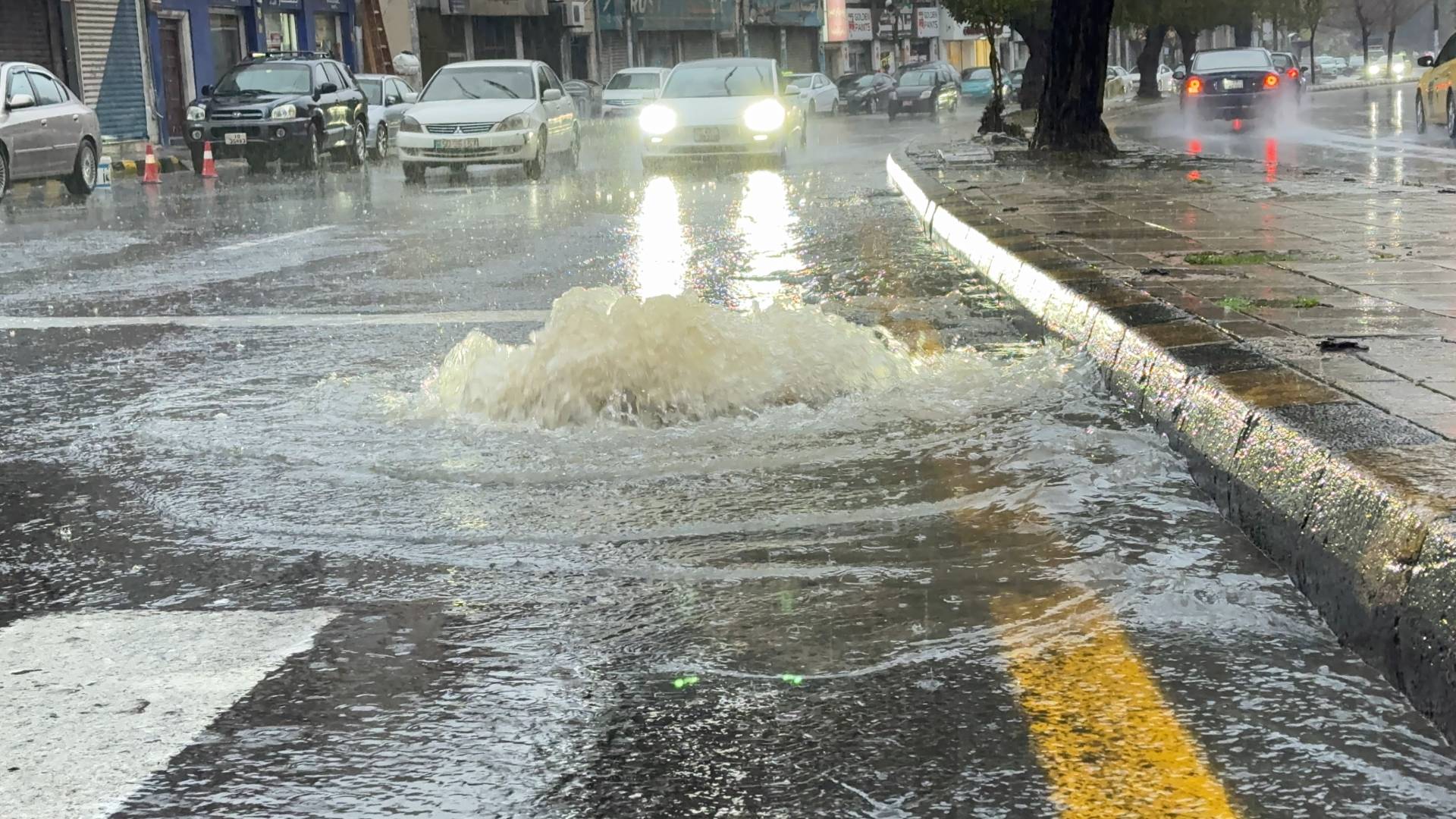 الإدارة المحلية لـ"رؤيا" الهطولات المطرية تفوق الطاقة الاستيعابية للبنية التحتية