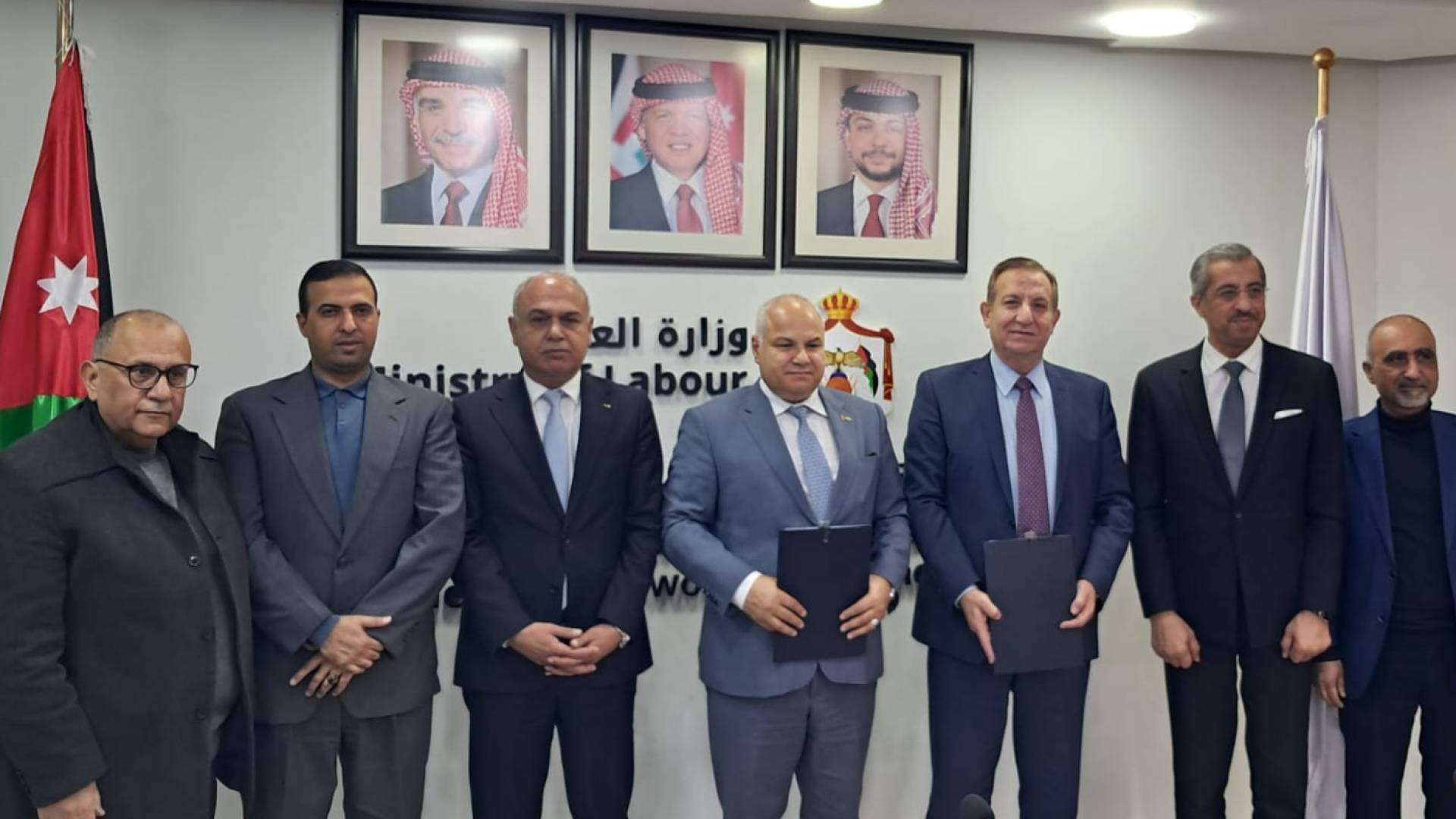 "الْعَمَلُ" وَ"الزِّرَاعَةُ": مُذَكِّرَةُ تَفَاهُمٍ لِتَشْغِيلِ الْأُرْدُنِيِّينَ فِي "الصِّنَاعَاتِ الزِّرَاعِيَّةِ" بِالْكَرَك 