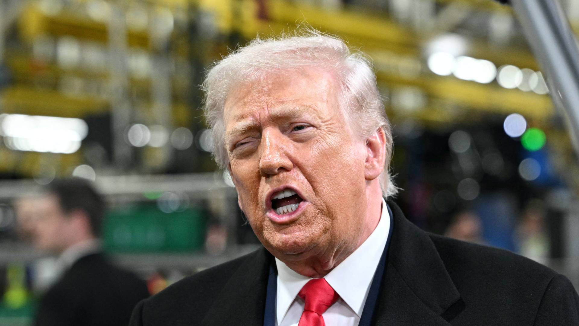 إعلام أمريكي: ترمب قال لفريقه للأمن القومي إن أي هجوم يجب أن يوجه ضربة سريعة وحاسمة للنظام بإيران