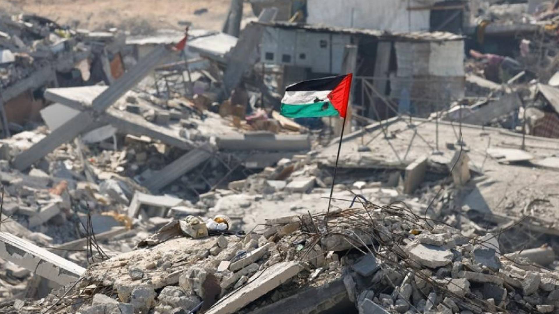 من هم أعضاء اللجنة الوطنية لإدارة قطاع غزة ما بعد الحرب؟