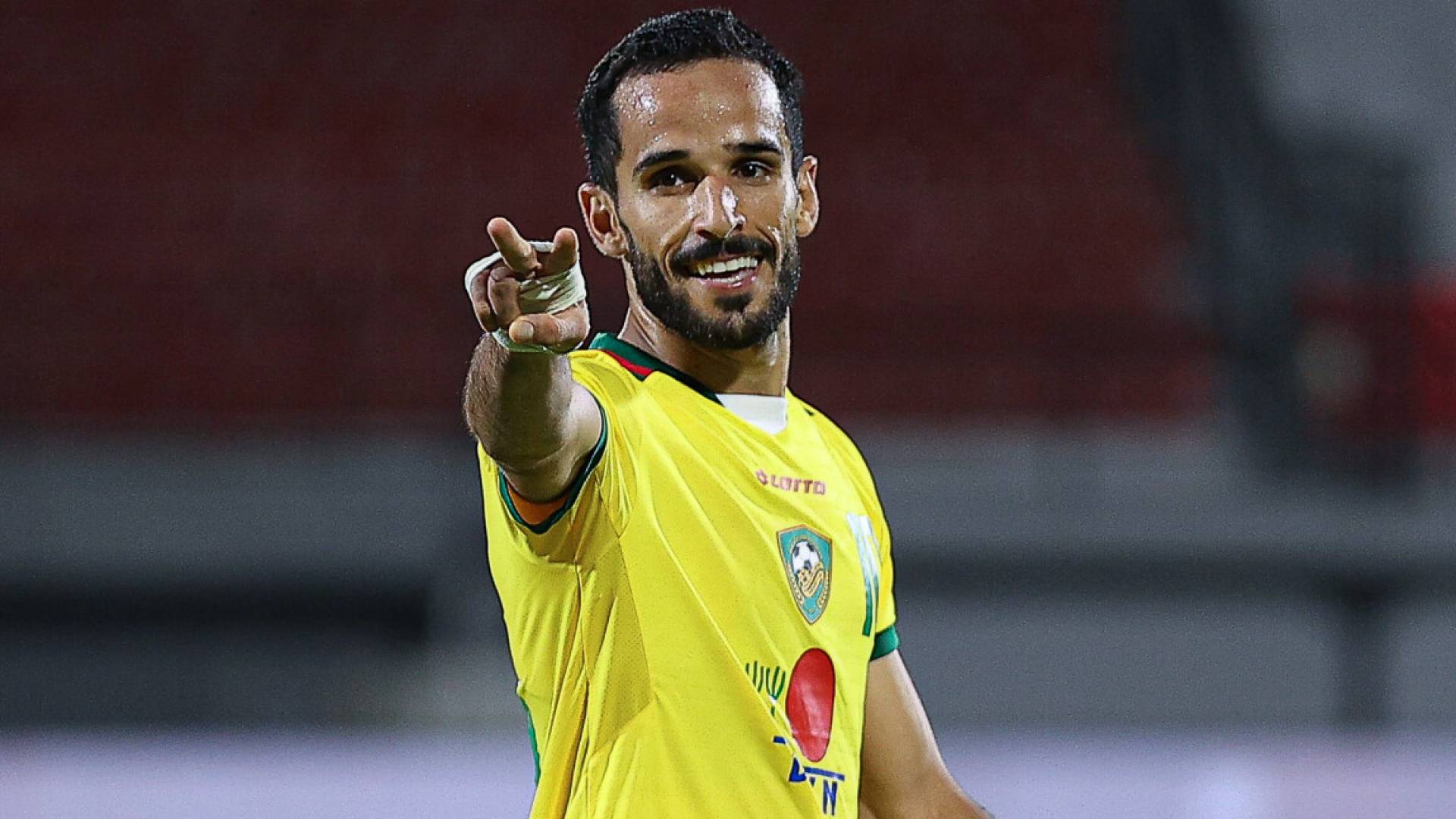 يعود إلى بيته.. الحسين يستعيد نجم النشامى محمود مرضي