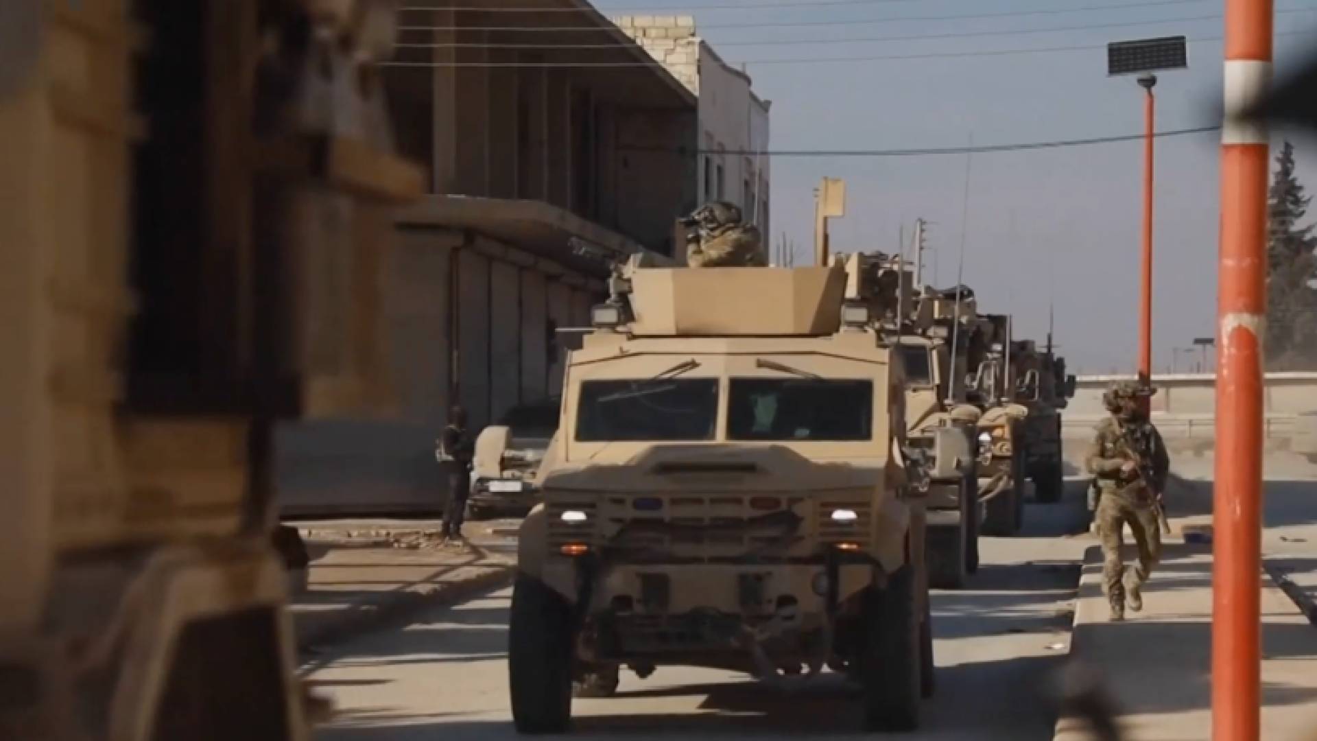 الجيش السوري يباشر دخول "ريف حلب الشرقي" ويحذر الأهالي من "الألغام" قبل التأمين