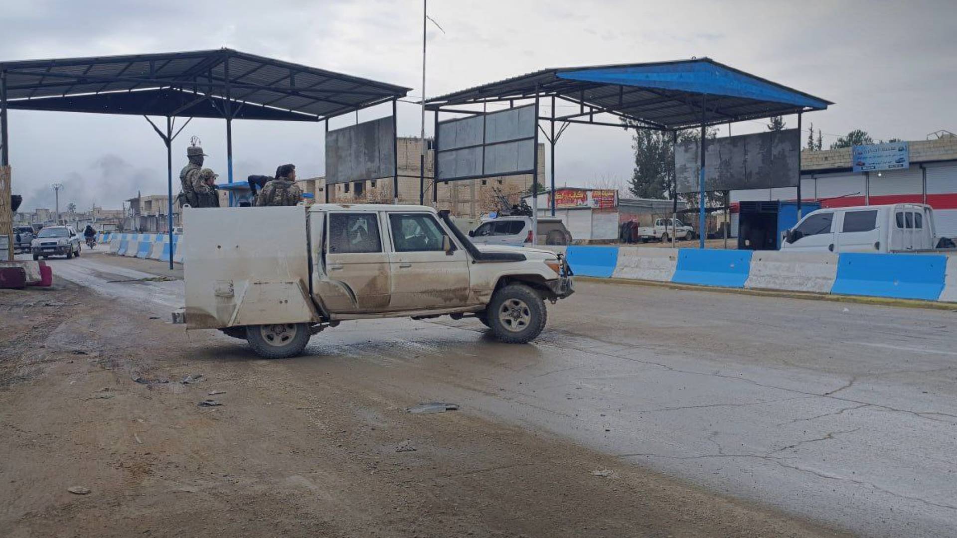 رويترز: مقاتلات للتحالف الدولي تحلق فوق شمال سوريا حيث تدور الاشتباكات