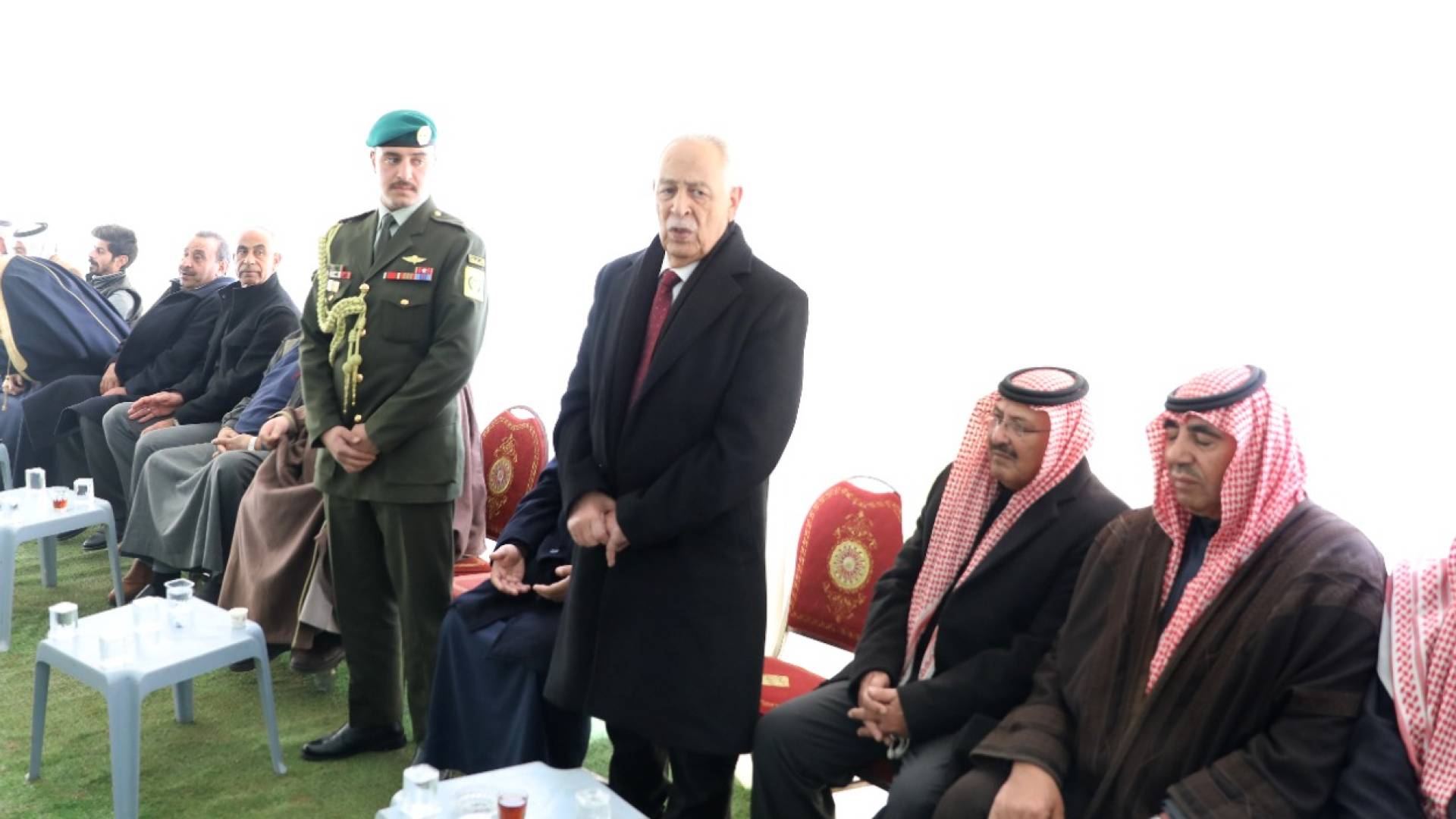 مندوبا عن الملك وولي العهد...العيسوي يعزي قبيلة الفايز 